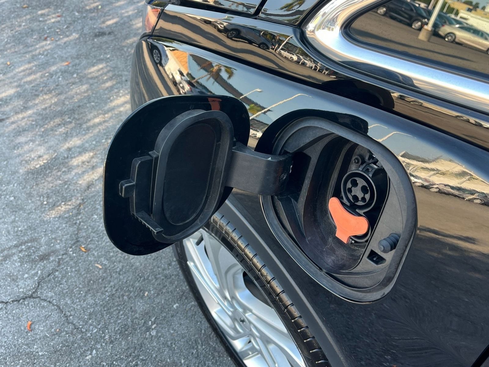 Thumbnail: 2023 Chevrolet Bolt EV - 23