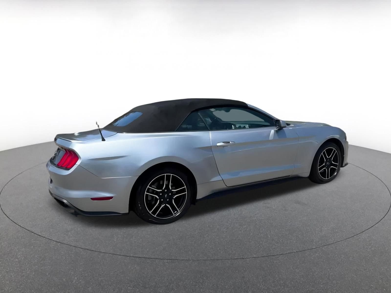 Thumbnail: 2023 Ford Mustang - 10