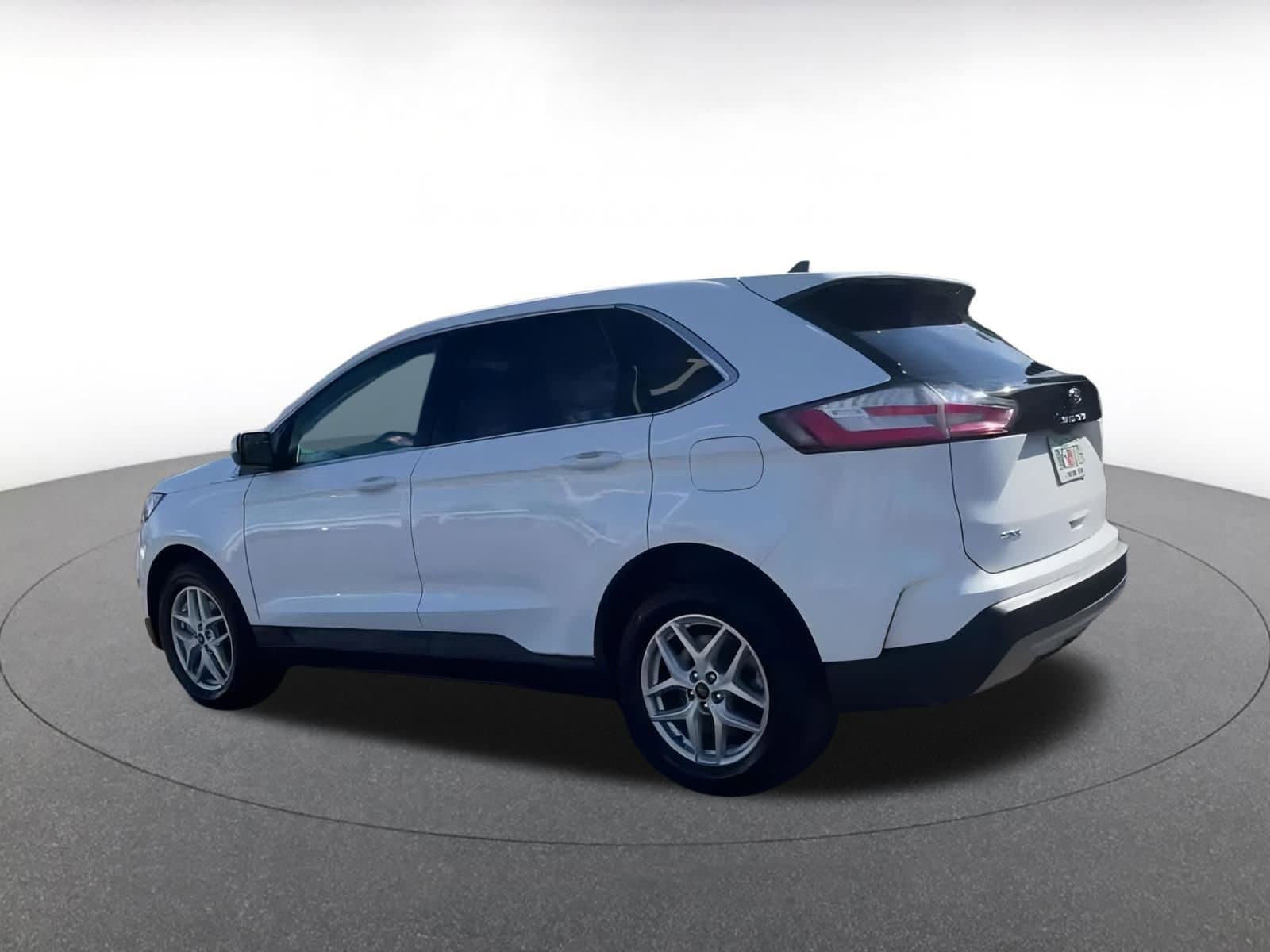 Thumbnail: 2023 Ford Edge - 8