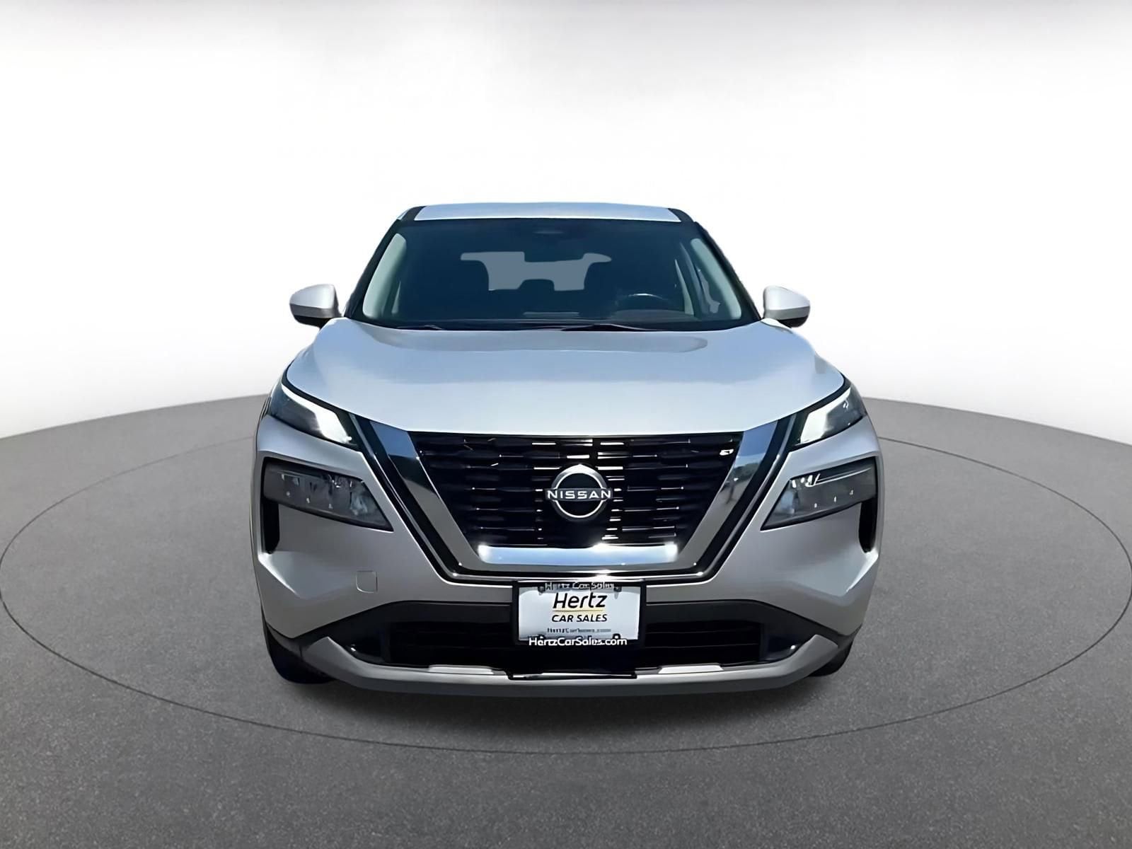 Thumbnail: 2023 Nissan Rogue - 4