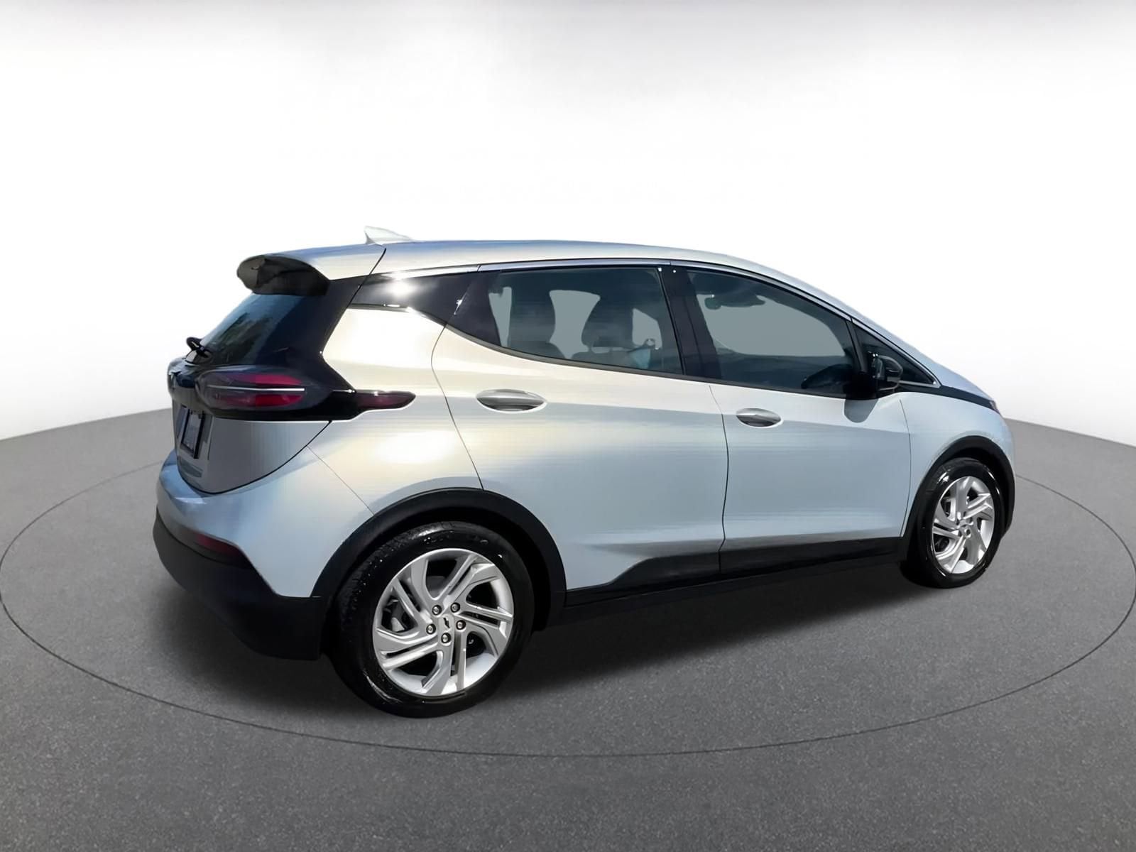 Thumbnail: 2023 Chevrolet Bolt EV - 14