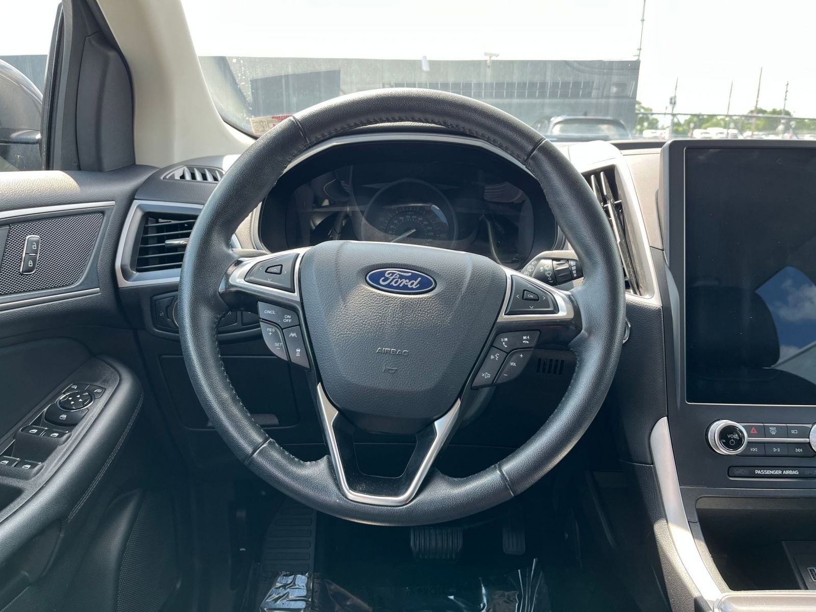 Thumbnail: 2024 Ford Edge - 28