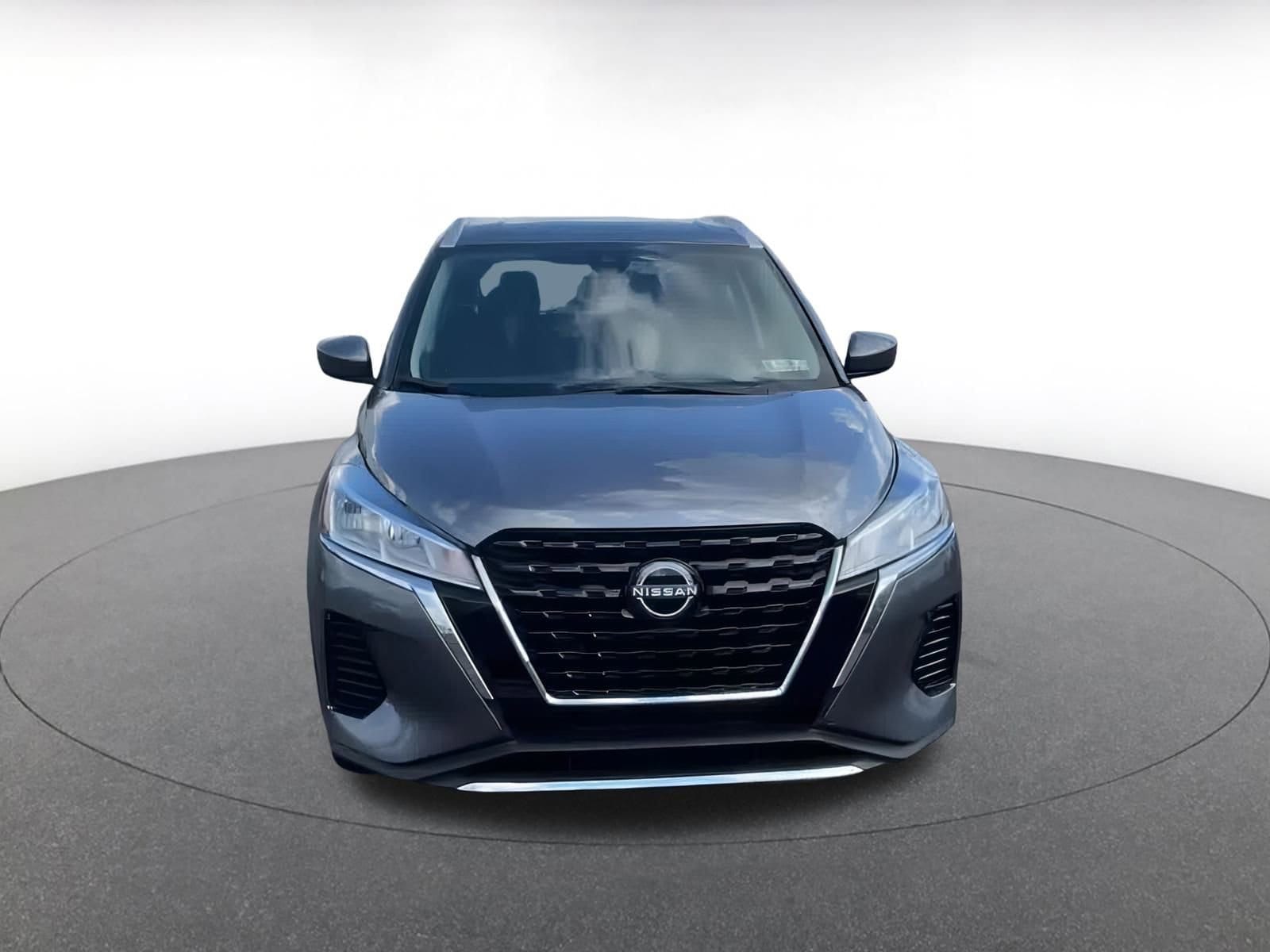 Thumbnail: 2024 Nissan Kicks - 4