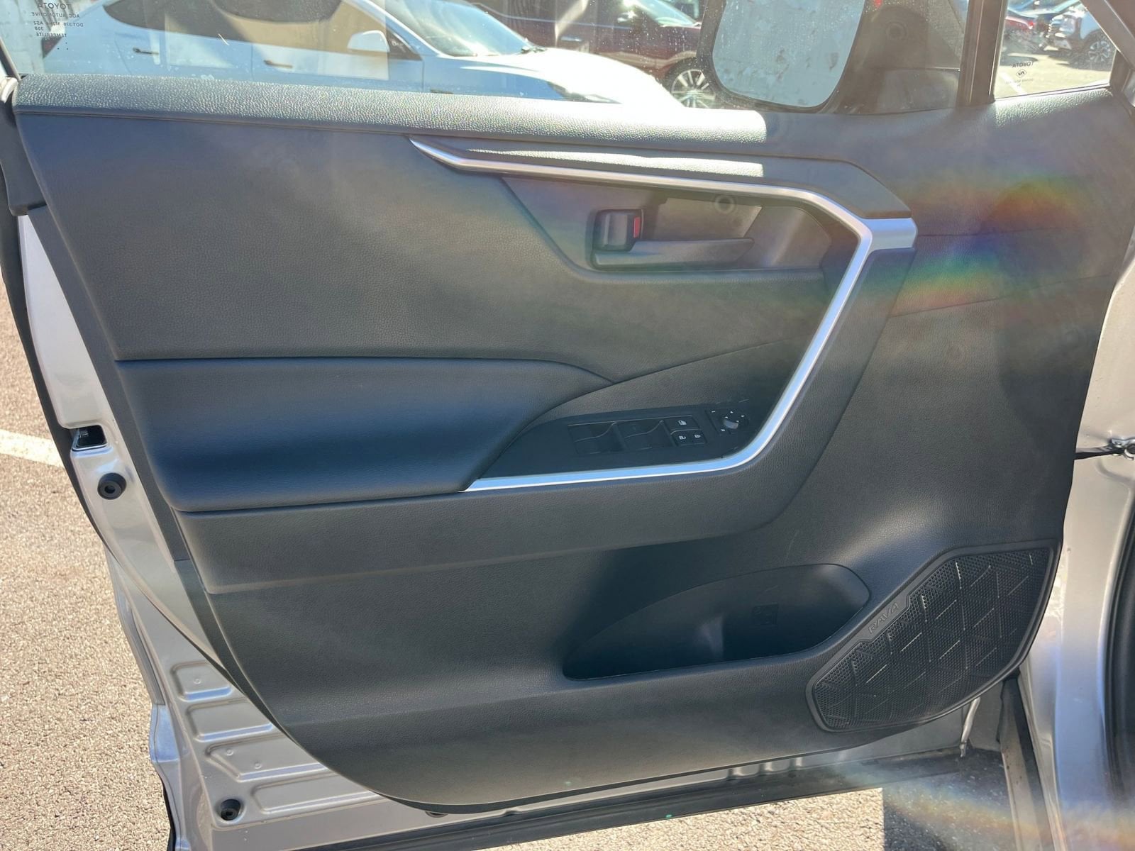 Thumbnail: 2025 Toyota RAV4 - 20