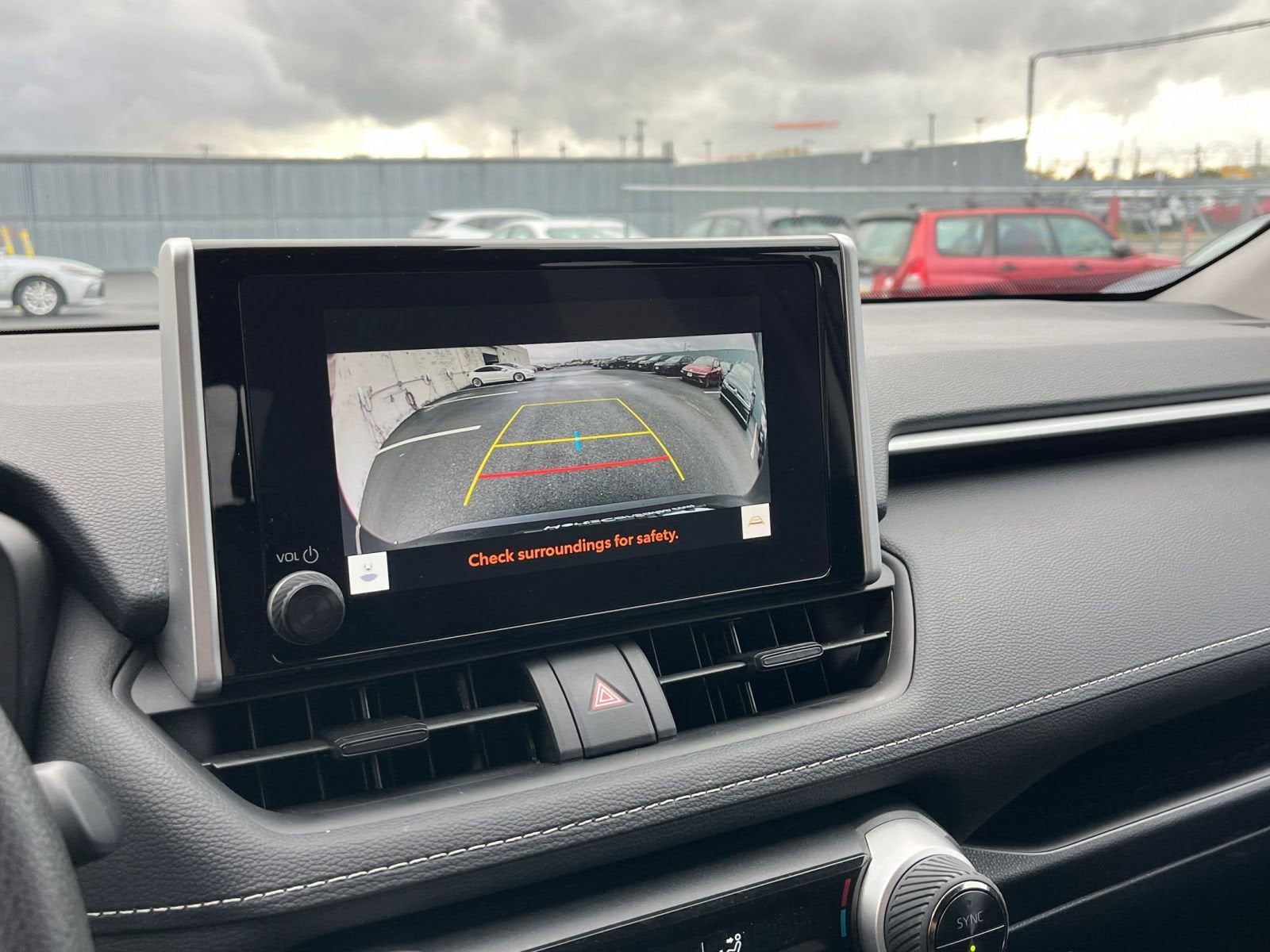 Thumbnail: 2025 Toyota RAV4 - 17