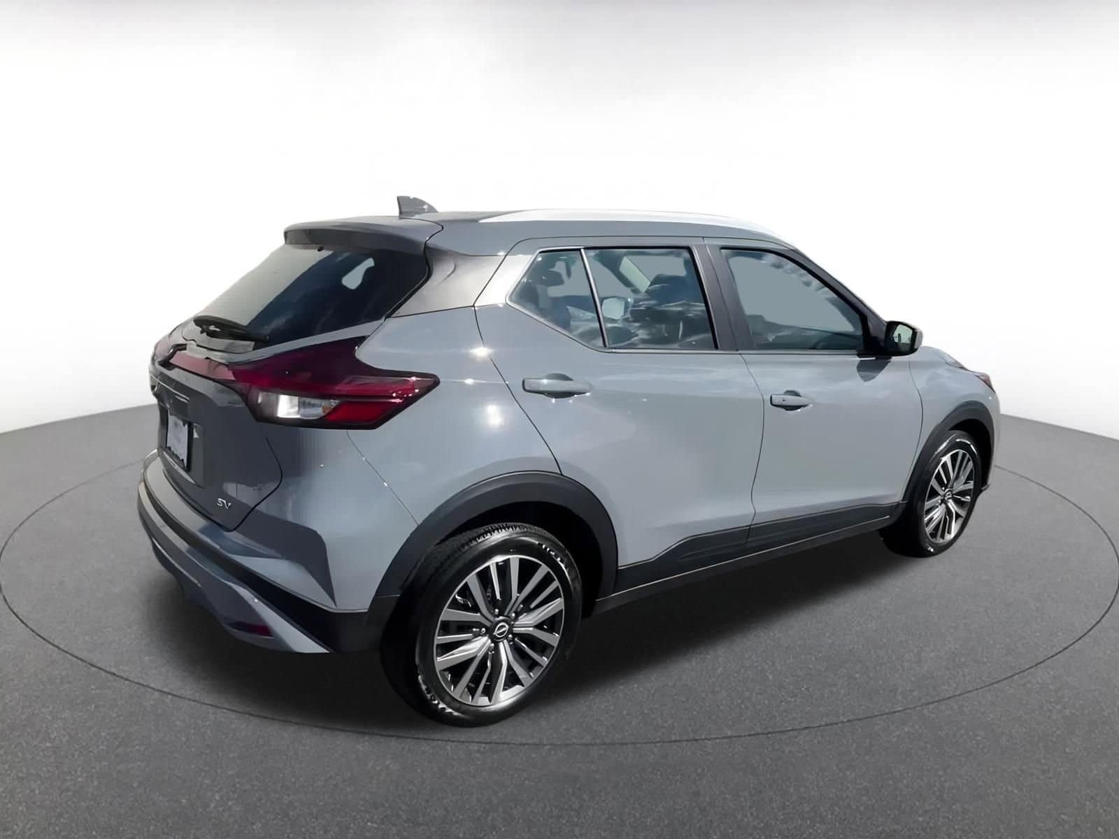 Thumbnail: 2024 Nissan Kicks - 15