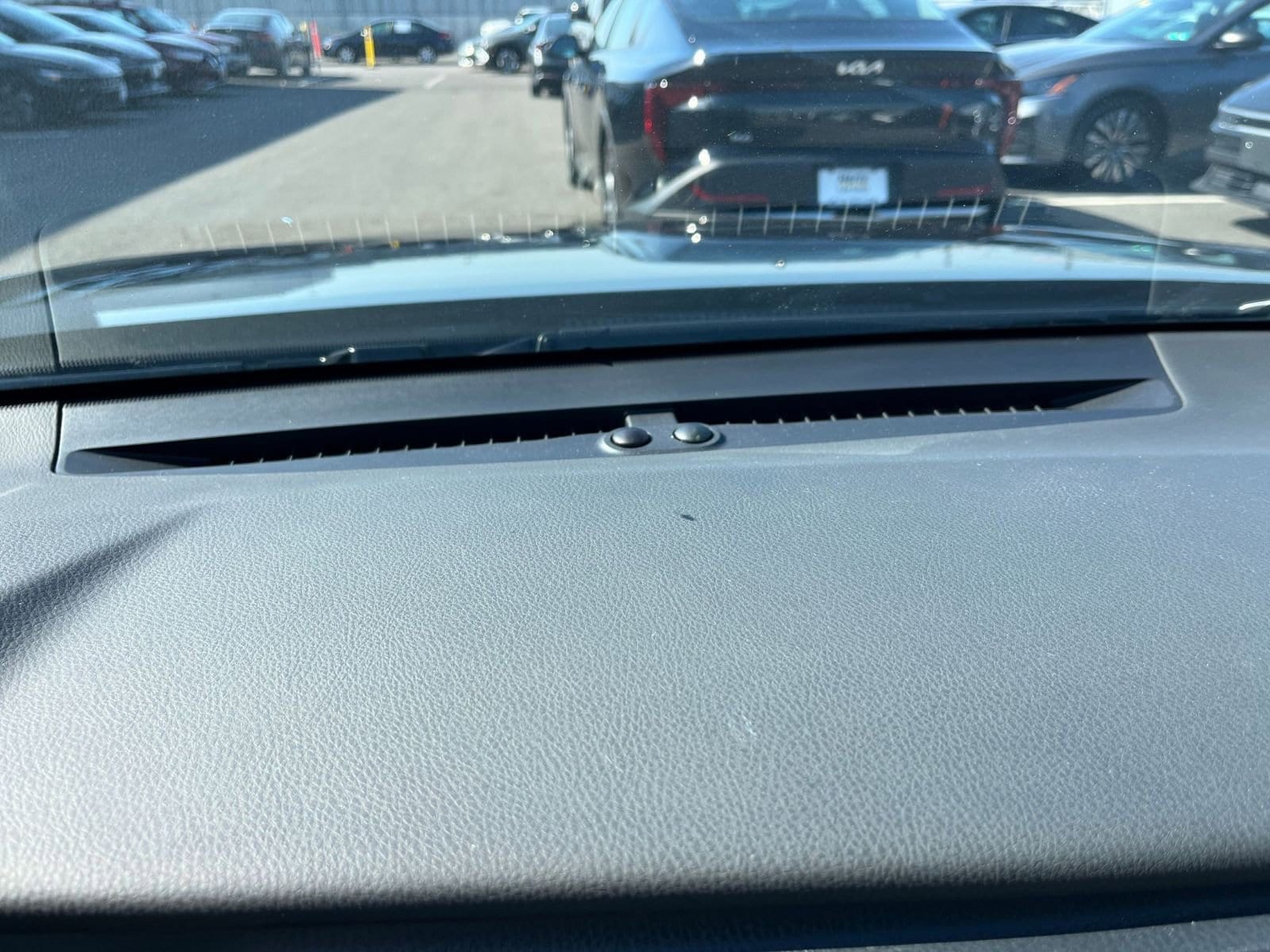 Thumbnail: 2025 Toyota Camry - 17