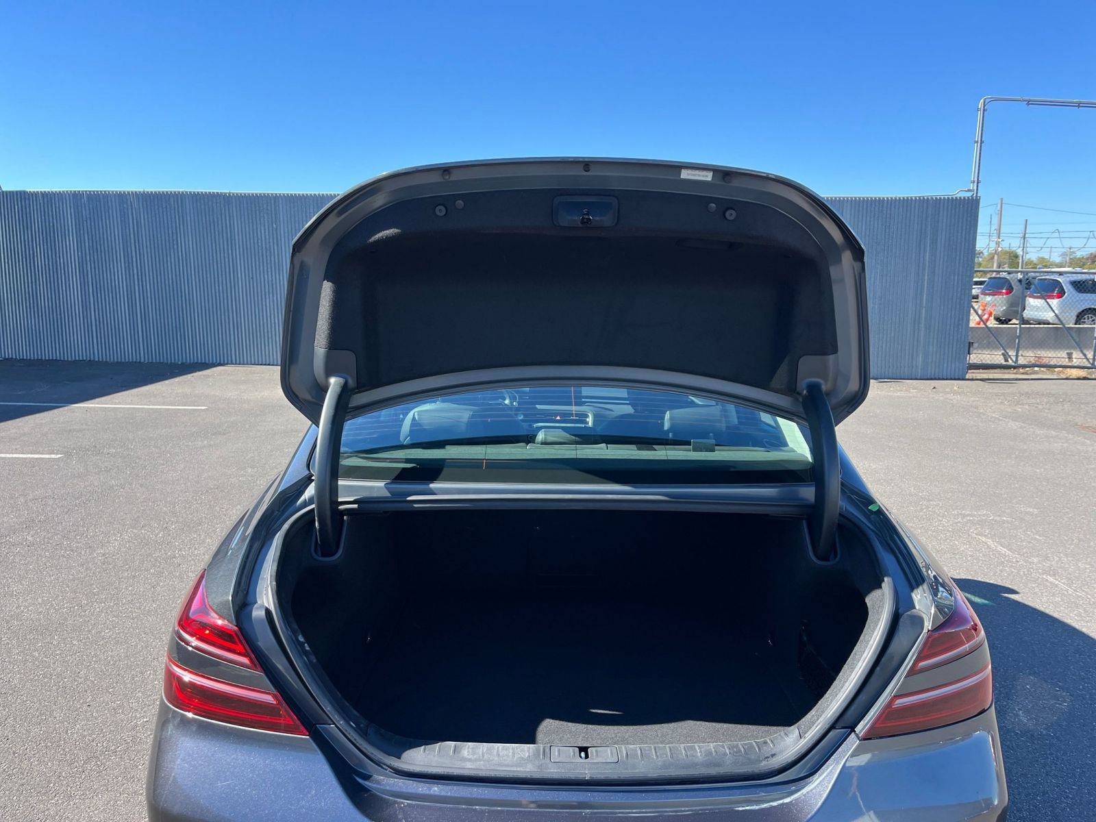 Thumbnail: 2025 Genesis G70 - 31