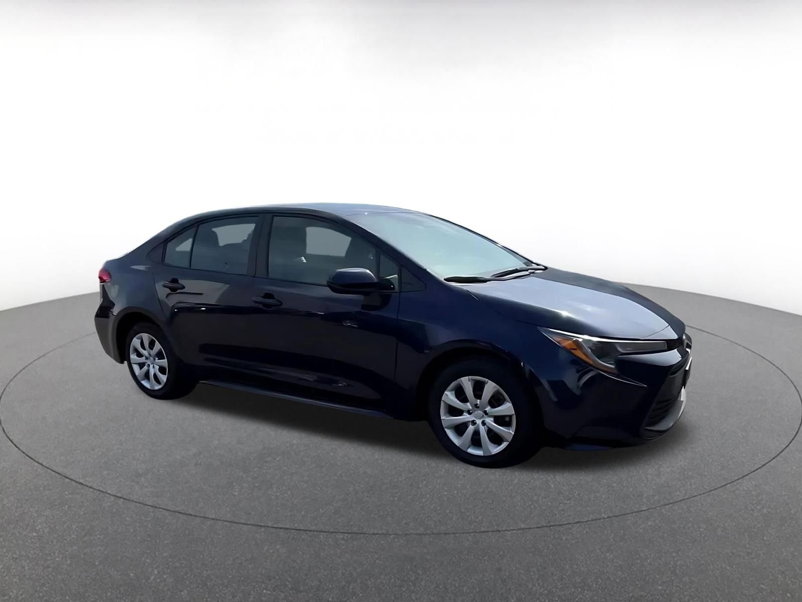 Thumbnail: 2025 Toyota Corolla - 2