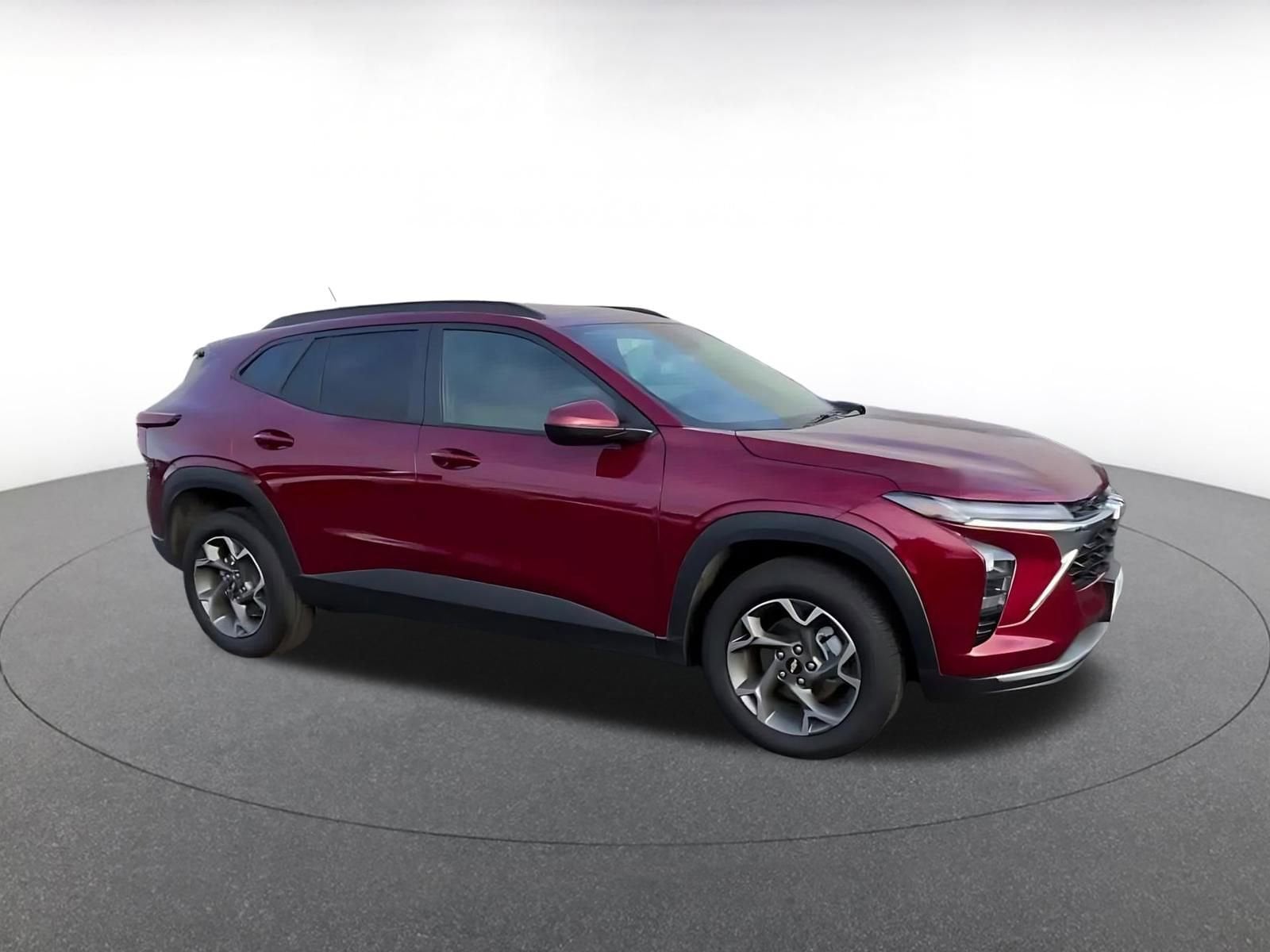 Thumbnail: 2025 Chevrolet Trax - 2