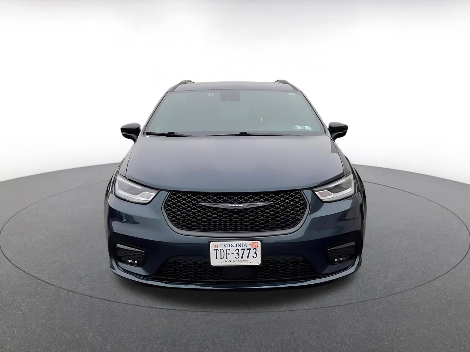 Thumbnail: 2025 Chrysler Pacifica - 4