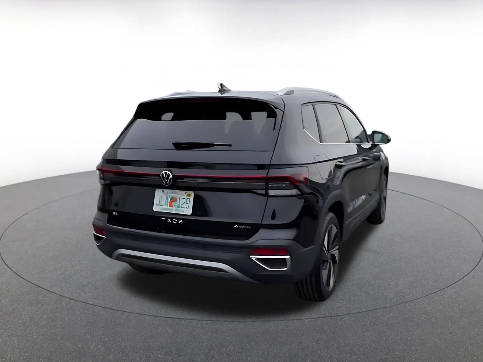 Thumbnail: 2025 Volkswagen Taos - 14