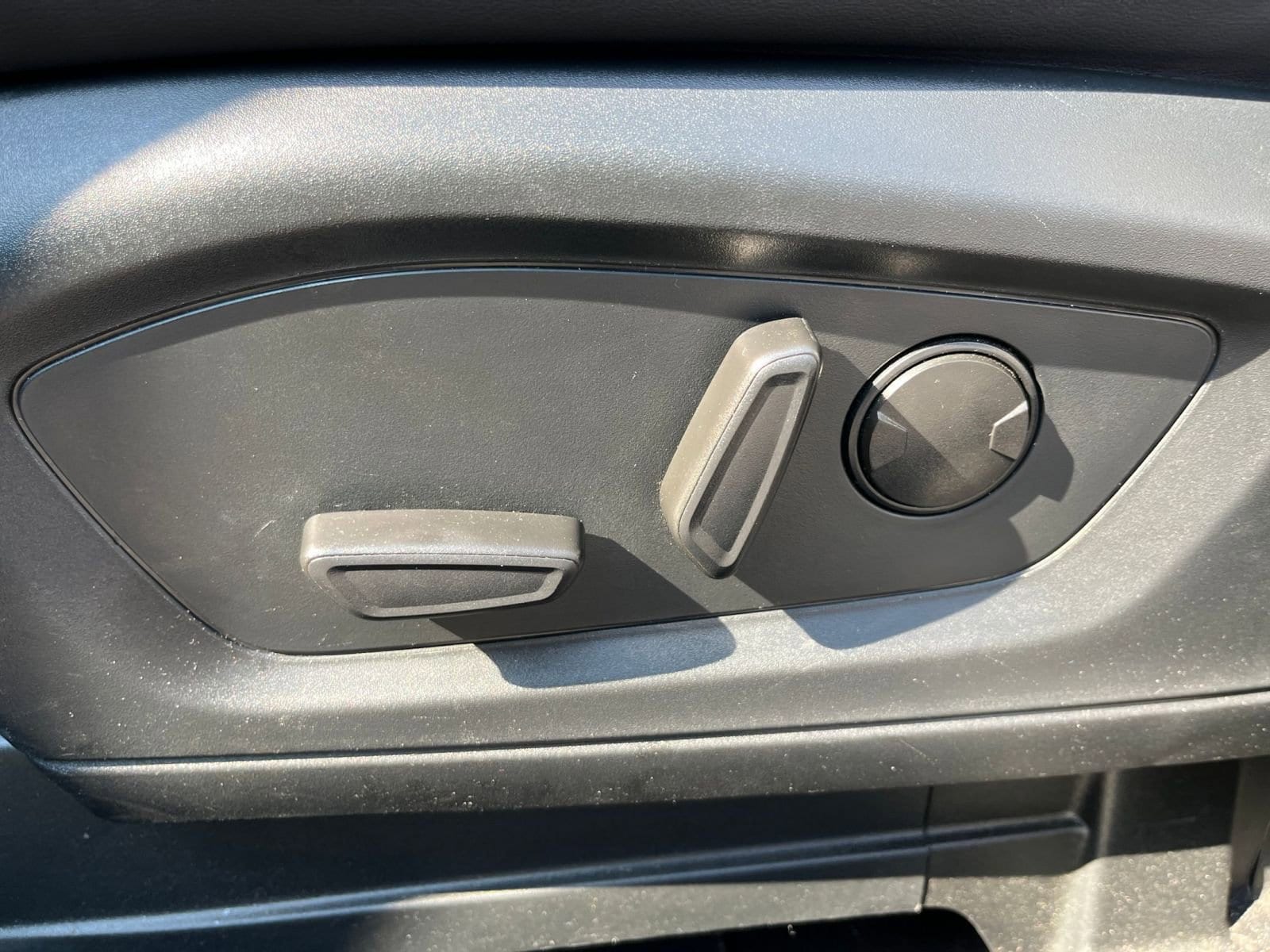 Thumbnail: 2024 Ford Explorer - 23