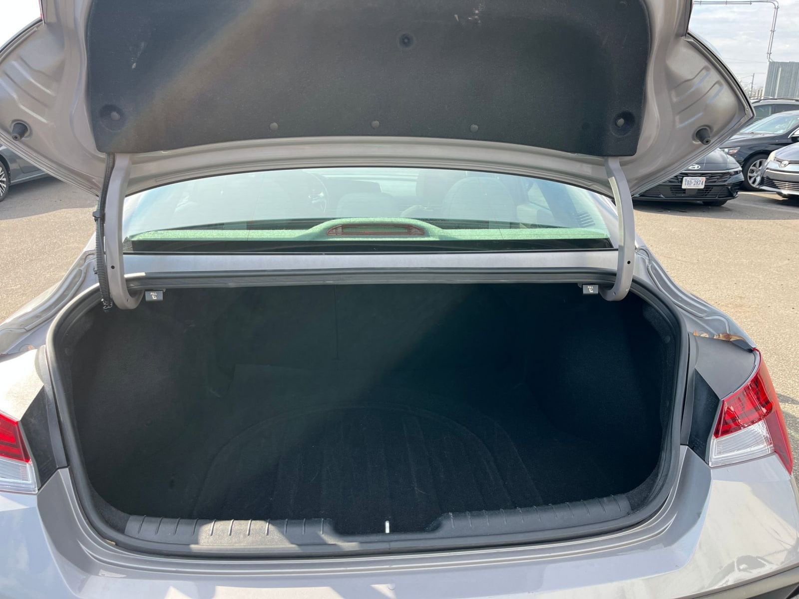 Thumbnail: 2025 Hyundai Elantra - 32