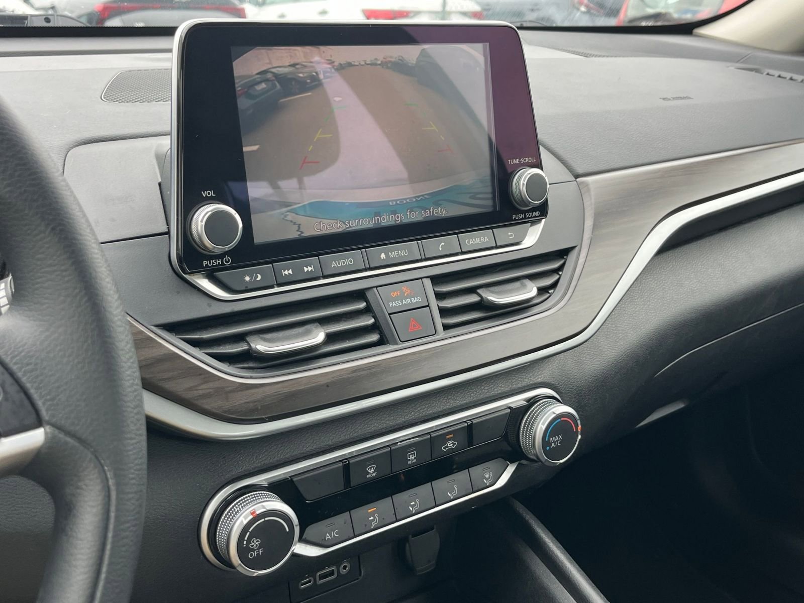 Thumbnail: 2025 Nissan Altima - 20