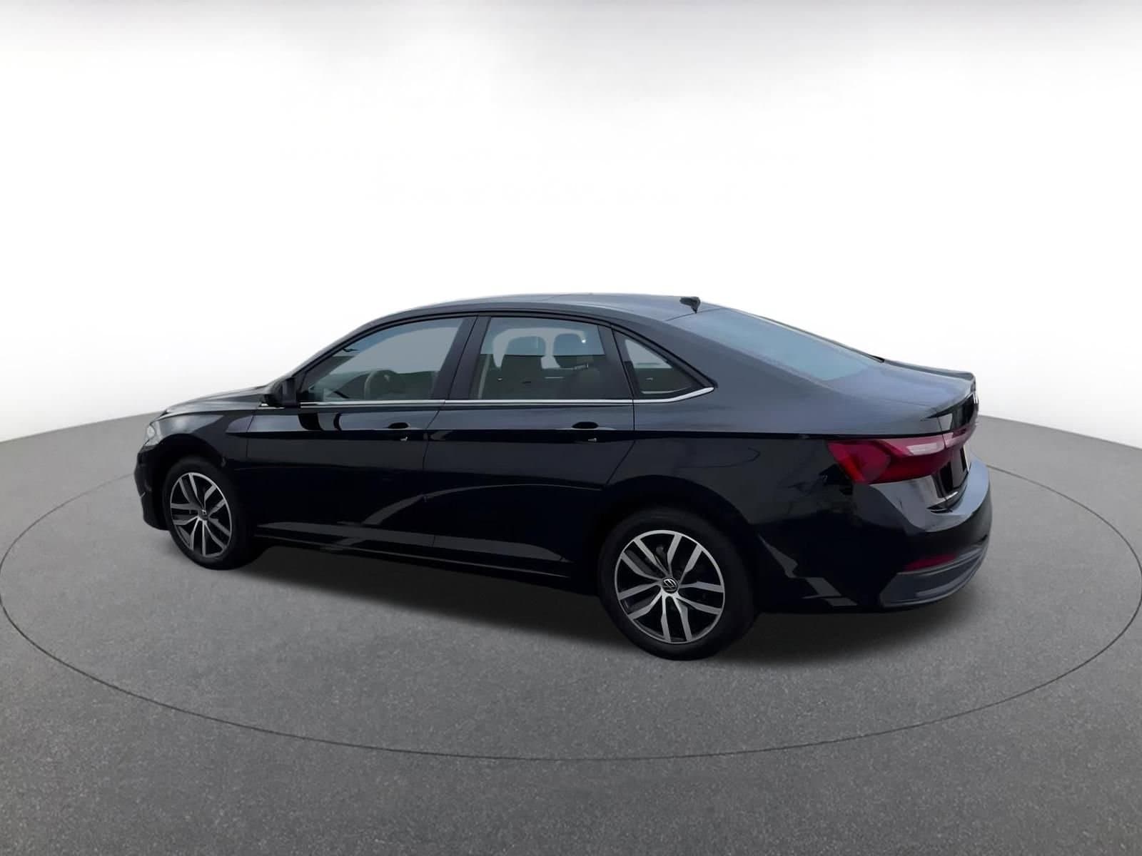 Thumbnail: 2025 Volkswagen Jetta - 11