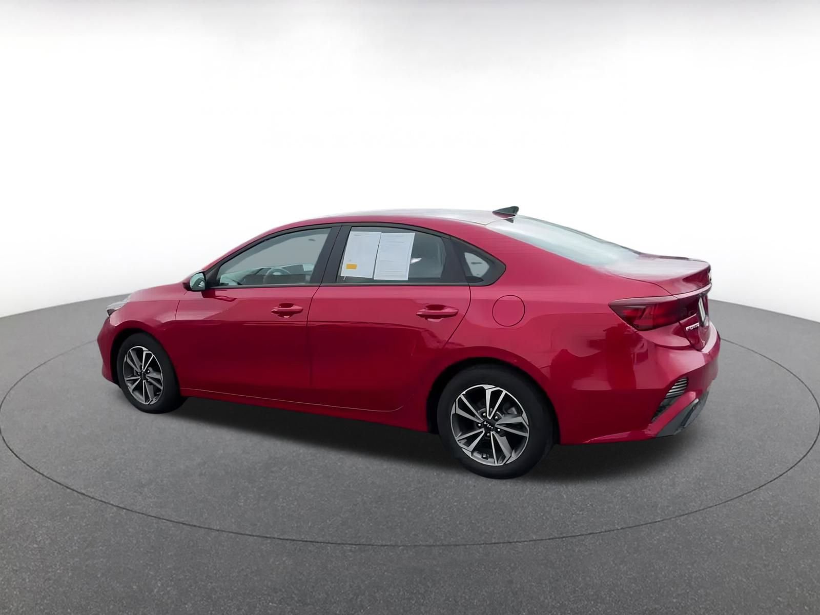 Thumbnail: 2023 Kia Forte - 10