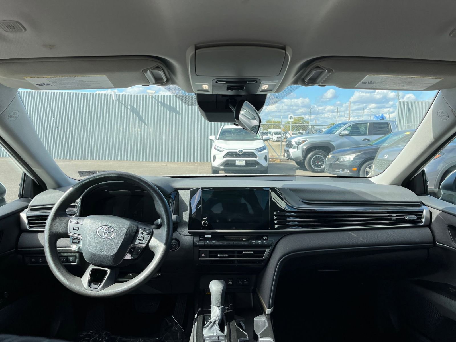 Thumbnail: 2025 Toyota Camry - 32