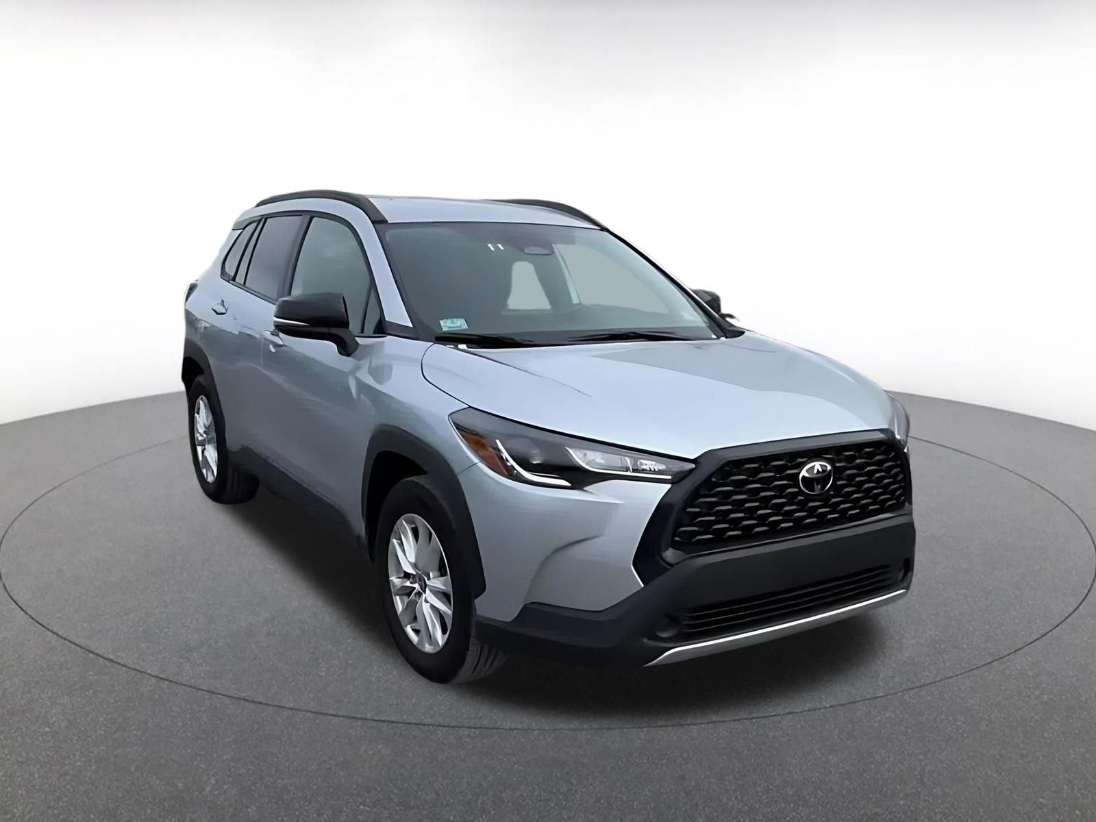 Thumbnail: 2025 Toyota Corolla Cross - 3