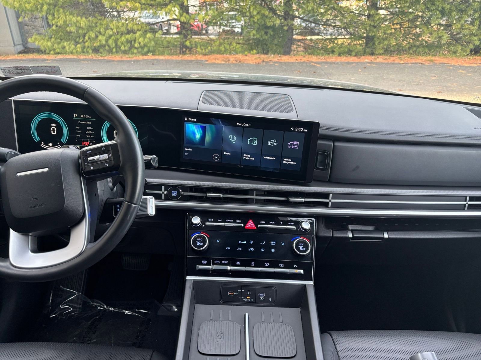 Thumbnail: 2025 Hyundai Santa Fe - 32