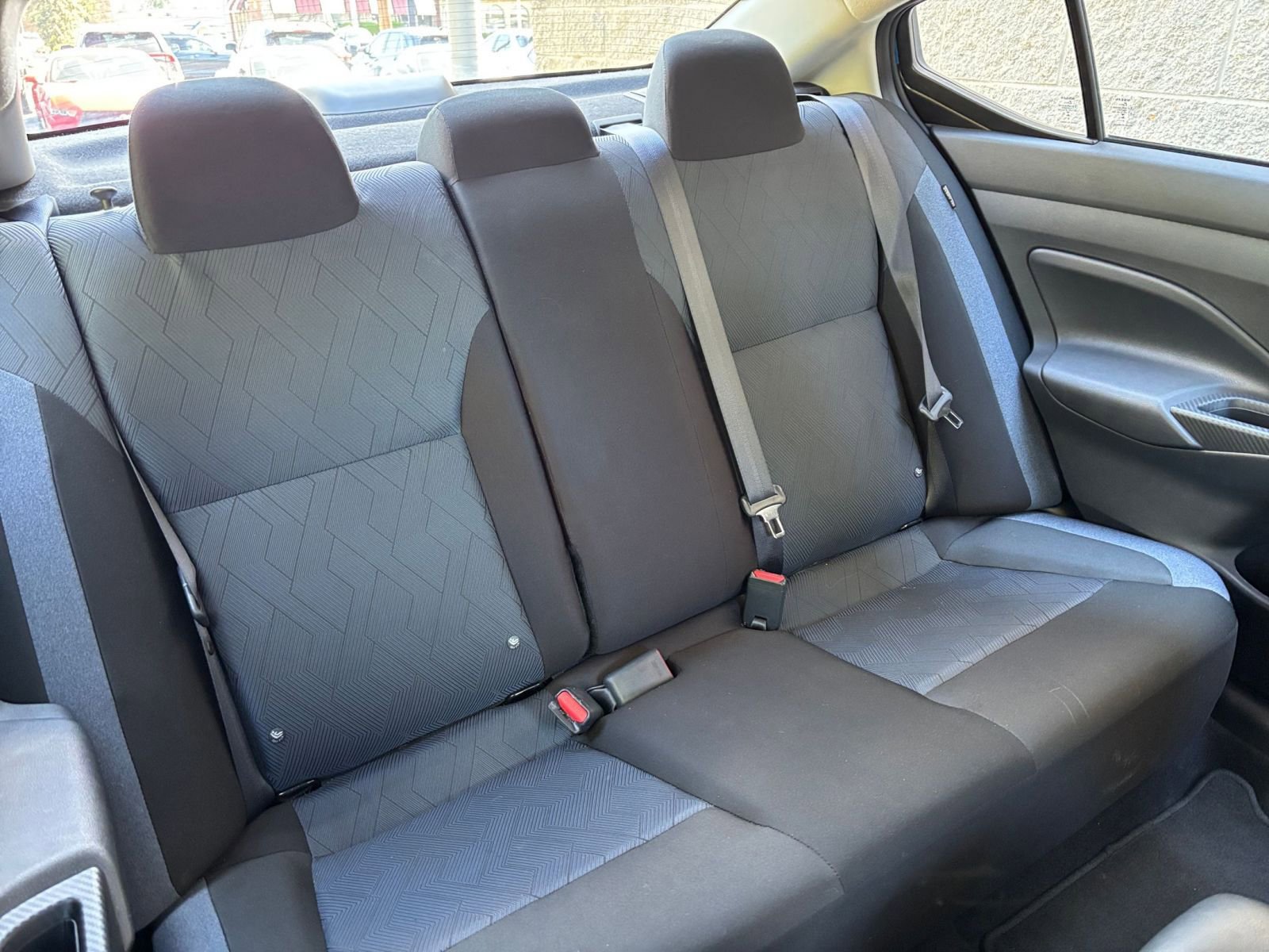 2023 Nissan Versa 1.6 SV 26