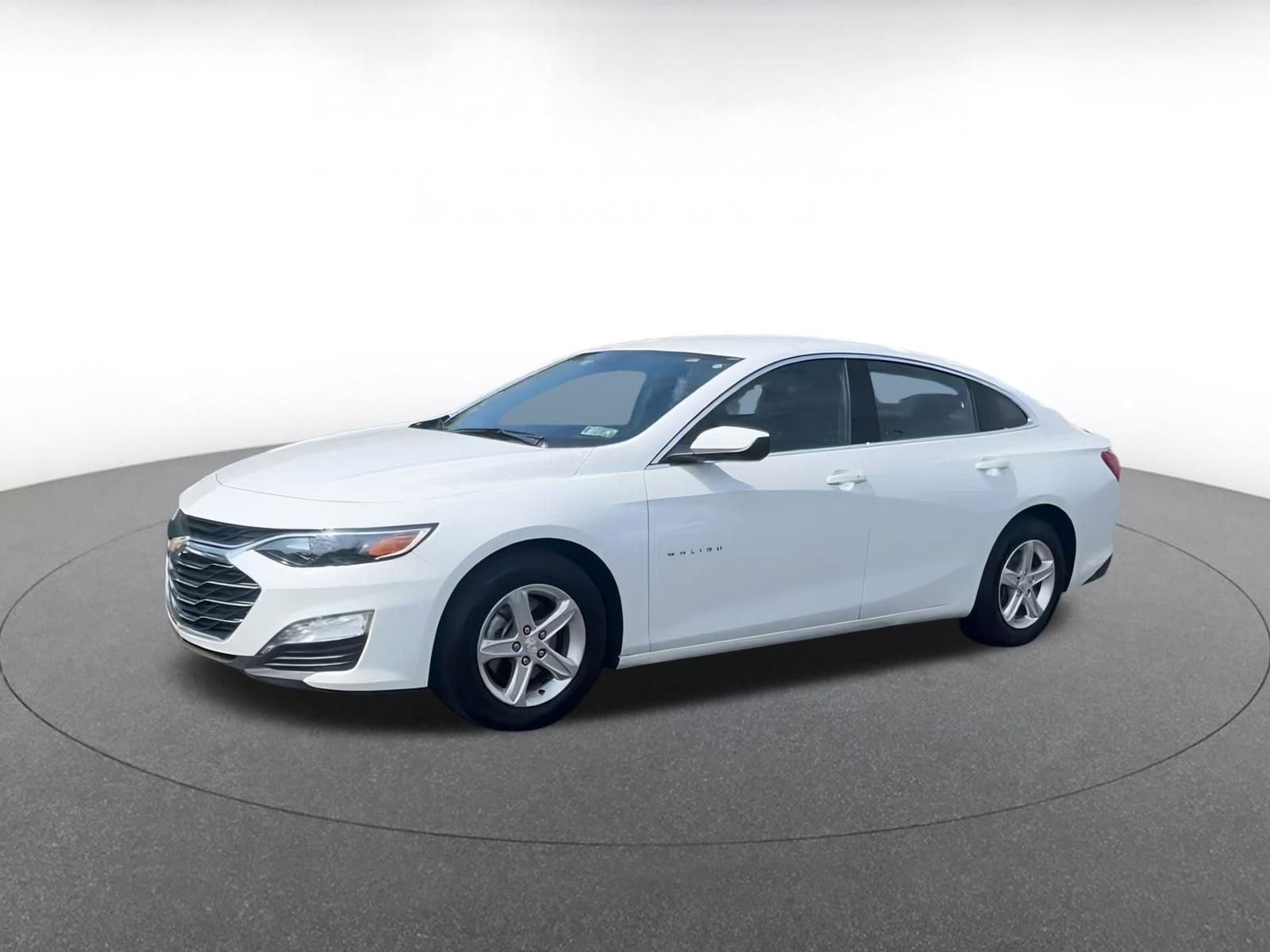 Thumbnail: 2024 Chevrolet Malibu - 6