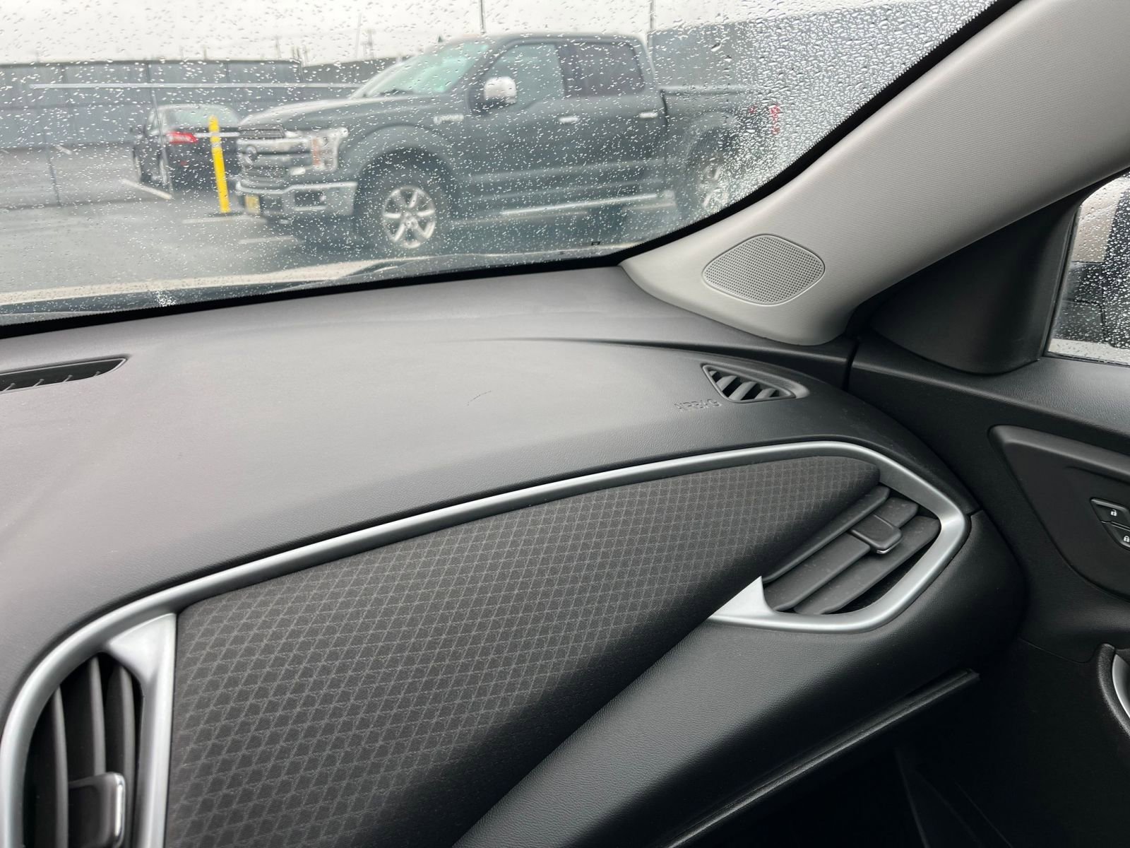 2023 Chevrolet Malibu LT 34