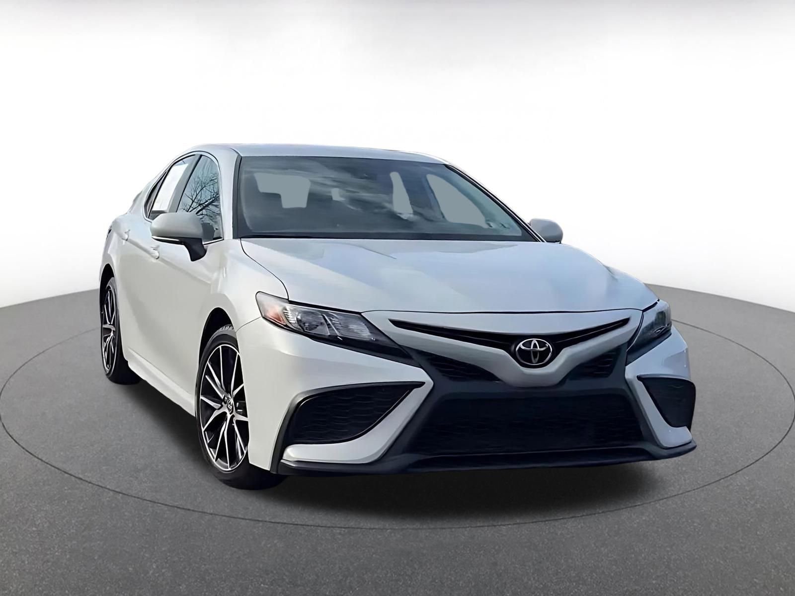 Thumbnail: 2024 Toyota Camry - 3