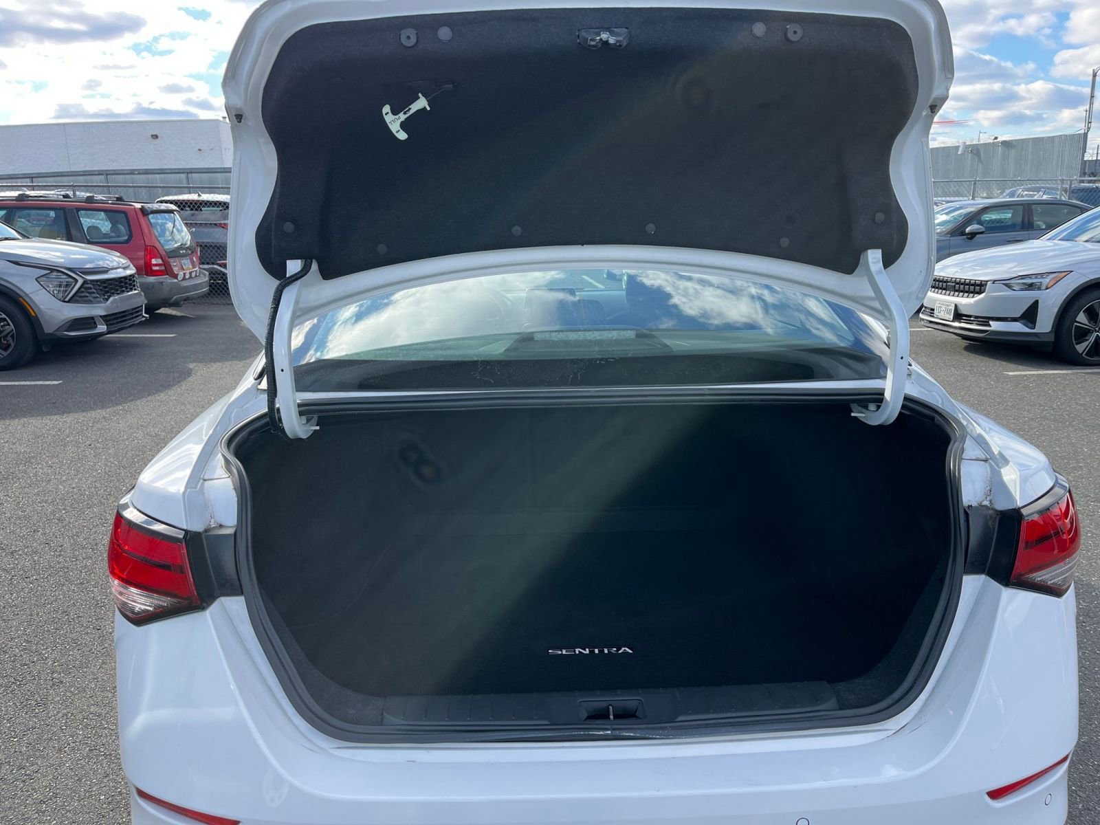 Thumbnail: 2025 Nissan Sentra - 30