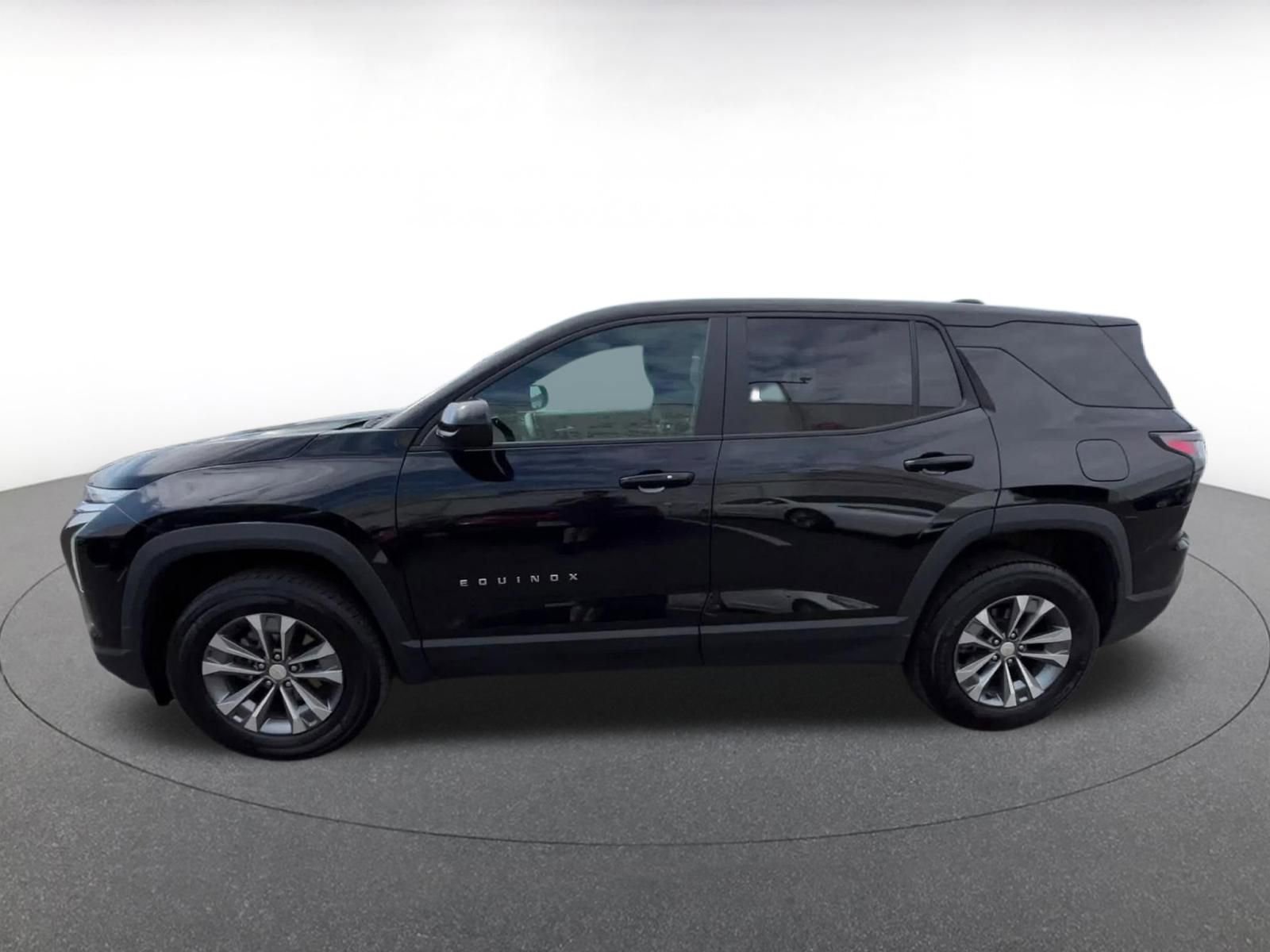 Thumbnail: 2025 Chevrolet Equinox - 9
