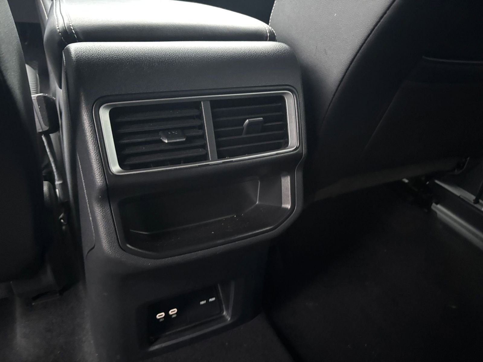 Thumbnail: 2025 Volkswagen Atlas - 24