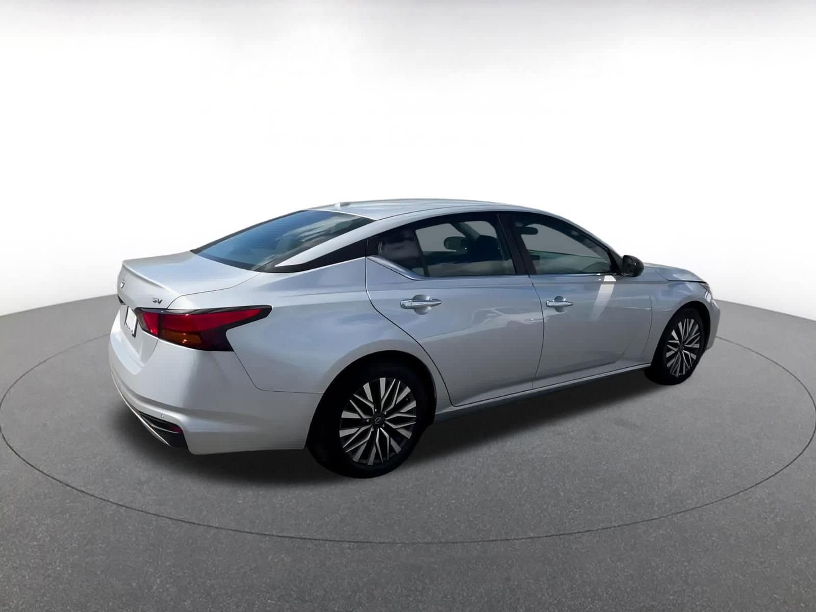Thumbnail: 2024 Nissan Altima - 15