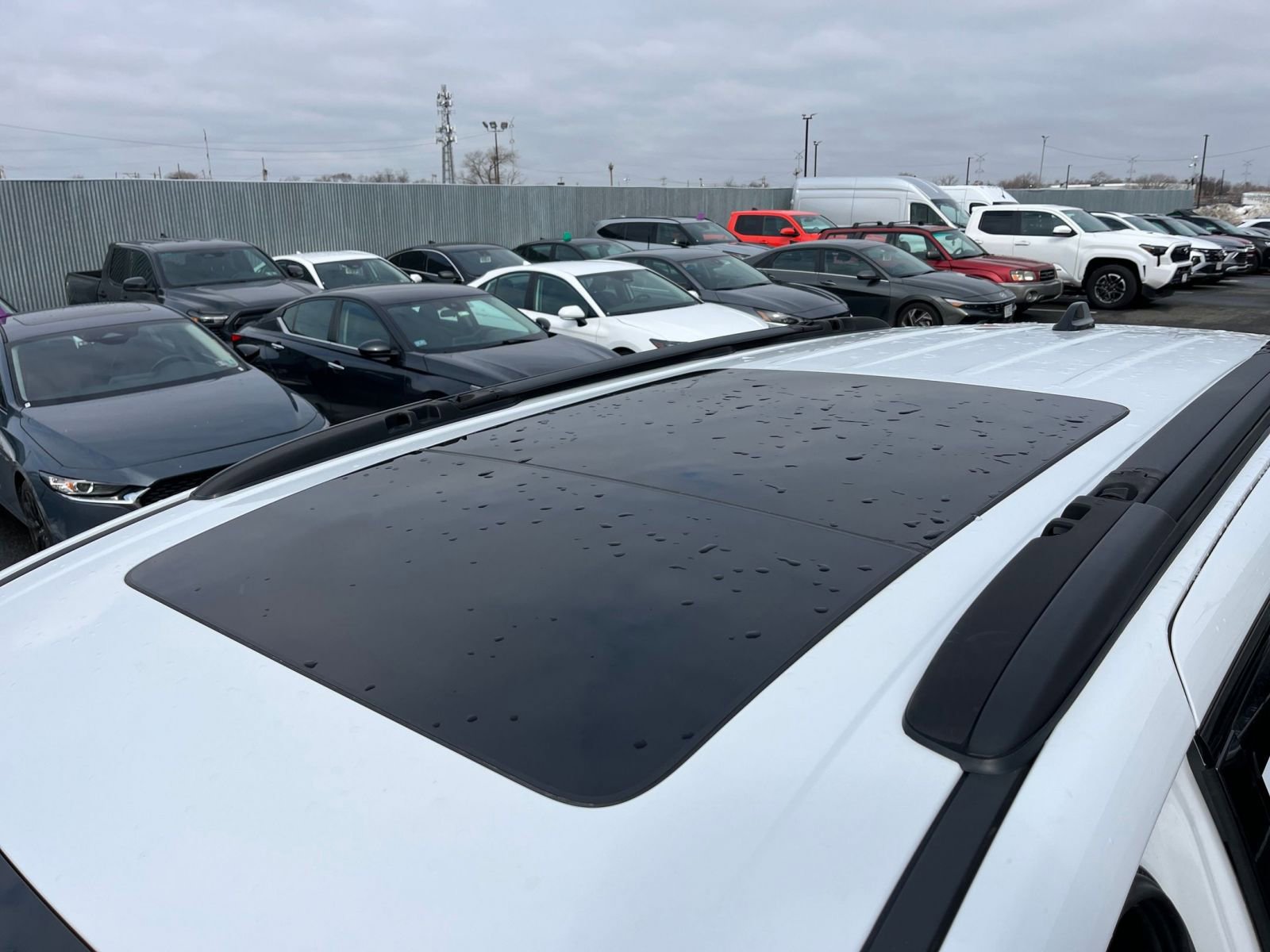 Thumbnail: 2025 Chrysler Pacifica - 30