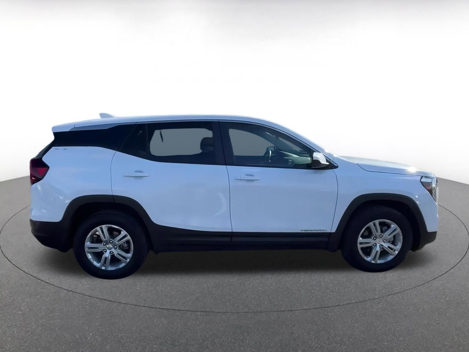 2024 GMC Terrain SLE 16