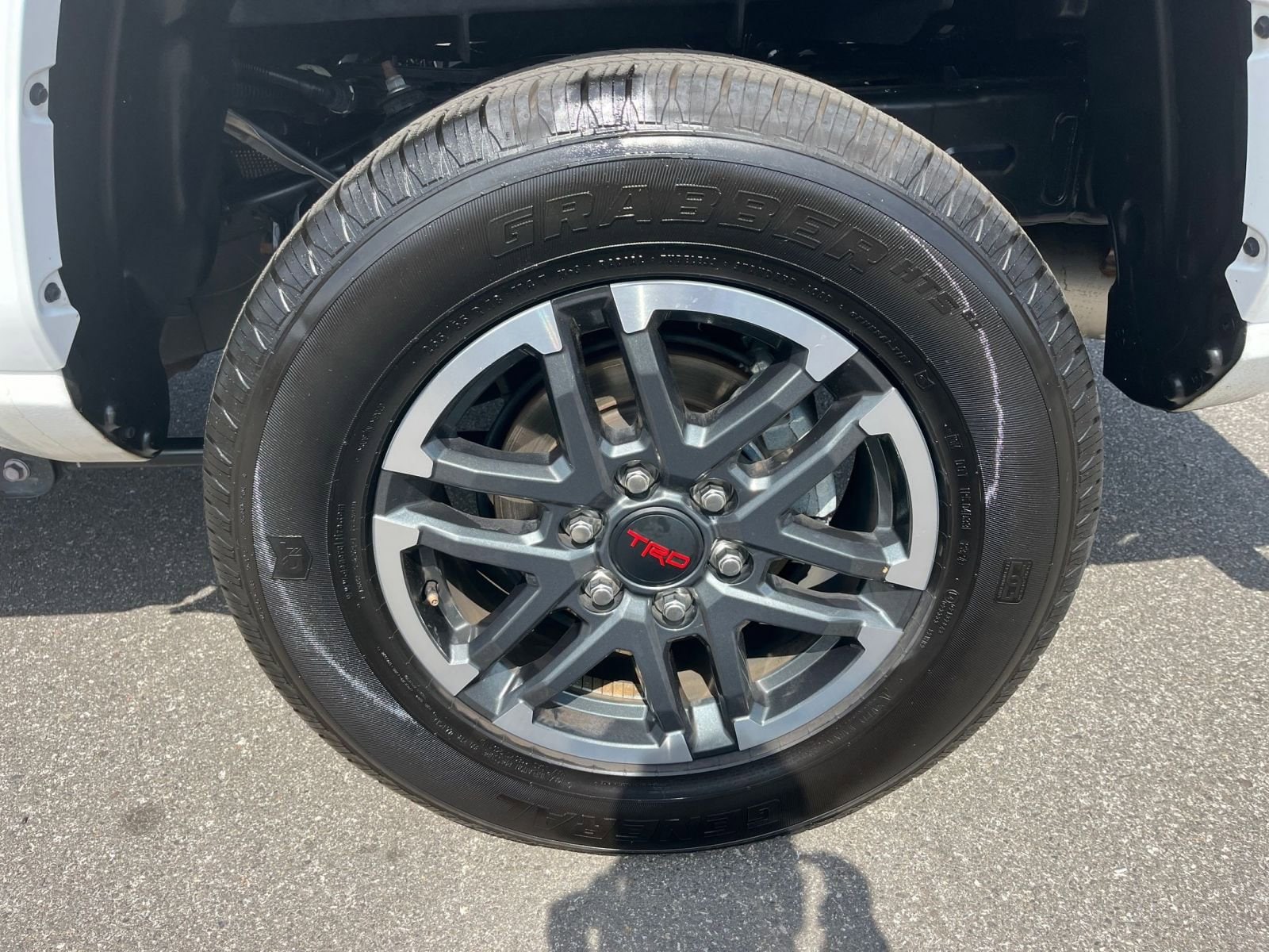 Thumbnail: 2024 Toyota Tacoma - 29