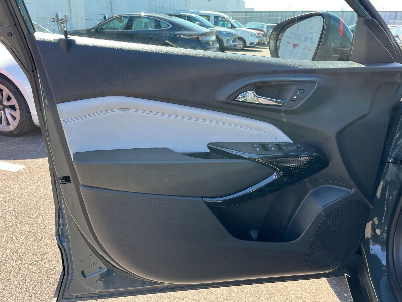 Thumbnail: 2025 Chevrolet Trax - 18