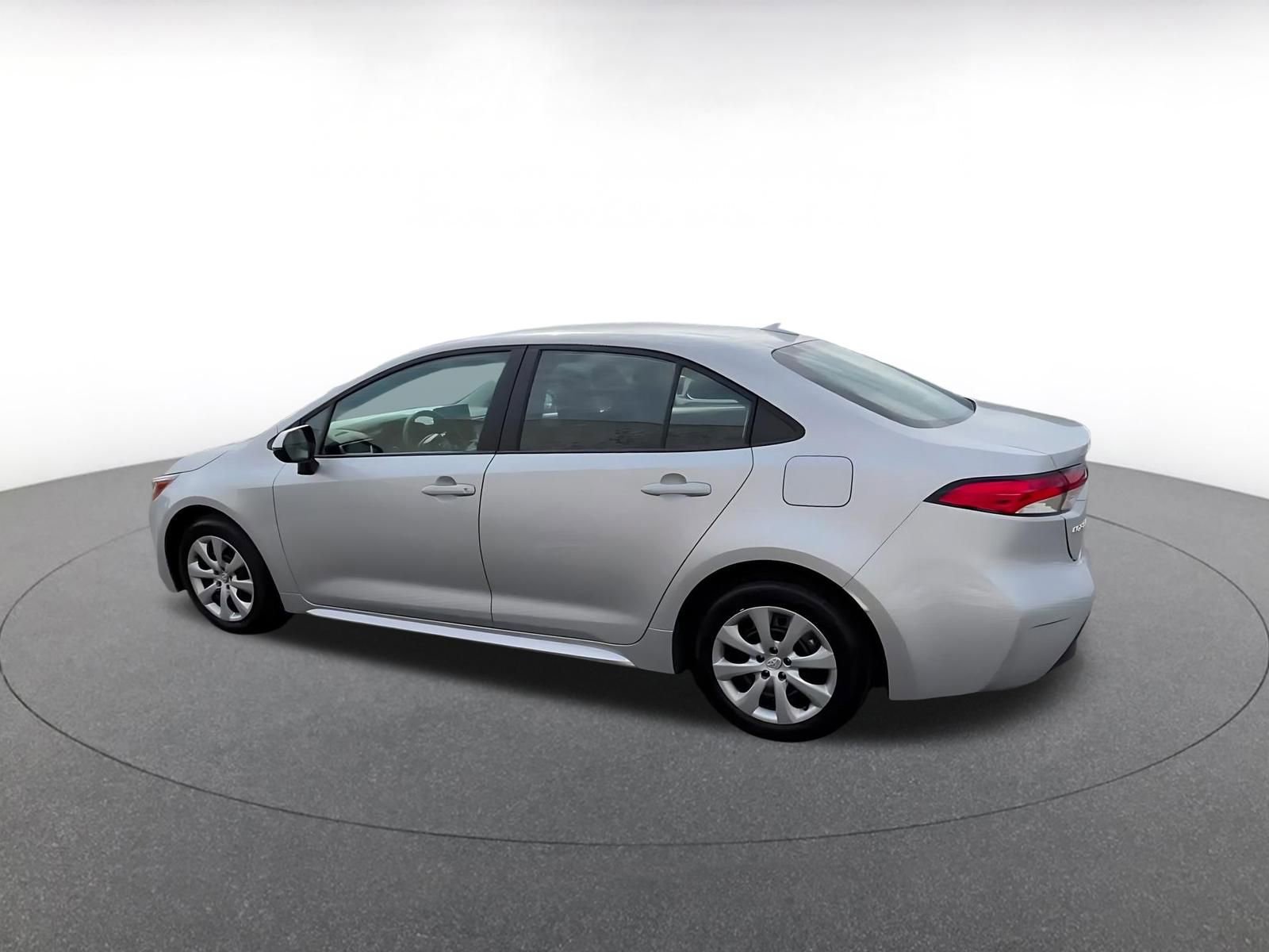 Thumbnail: 2025 Toyota Corolla - 10