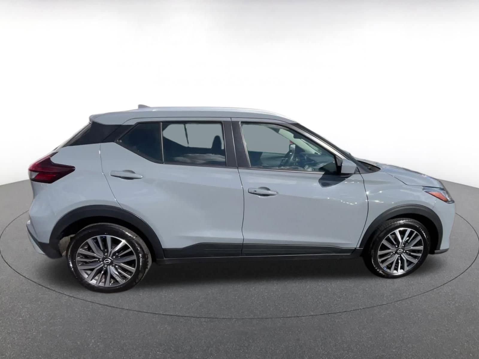 Thumbnail: 2024 Nissan Kicks - 16