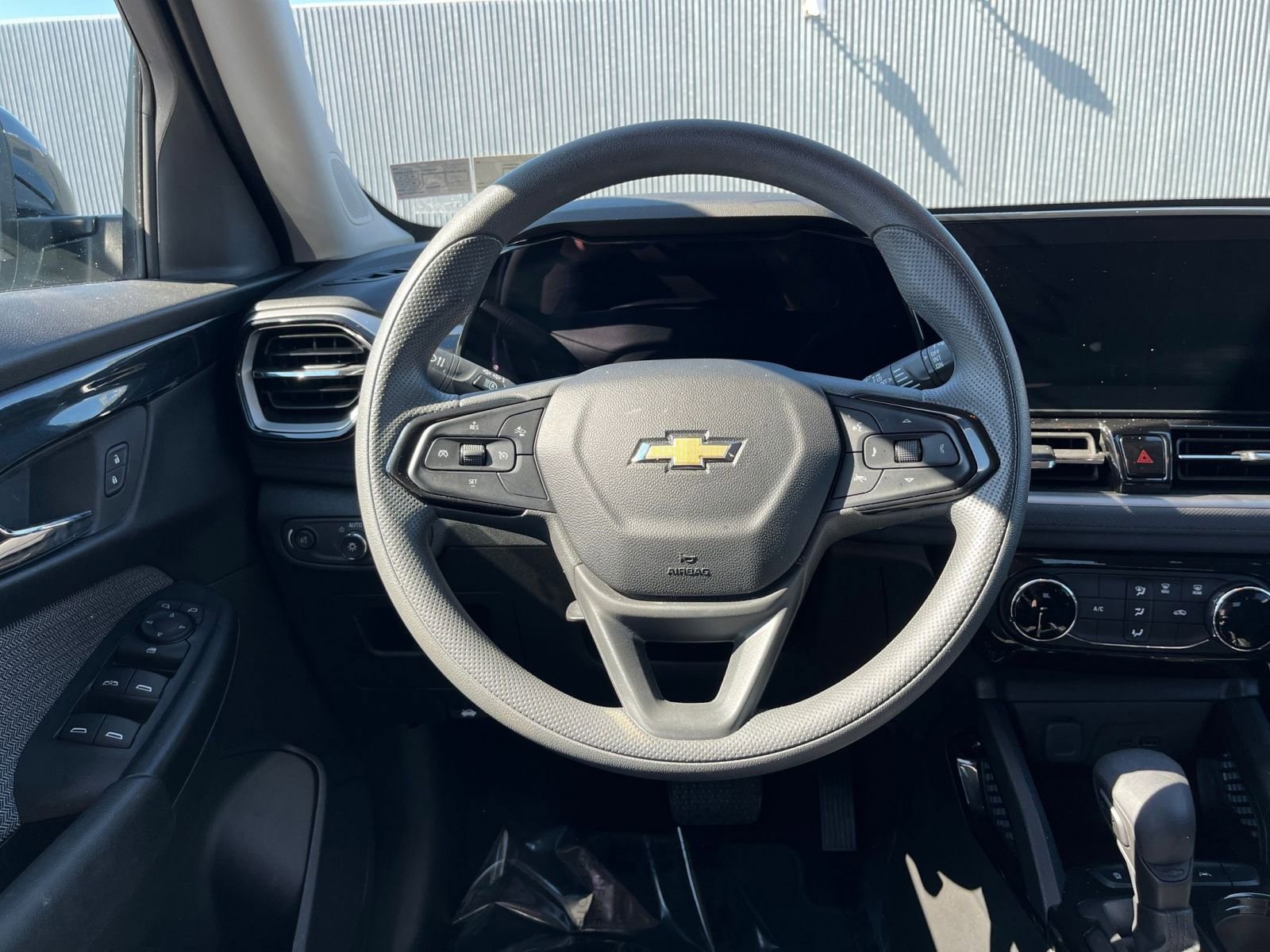 Thumbnail: 2025 Chevrolet TrailBlazer - 25