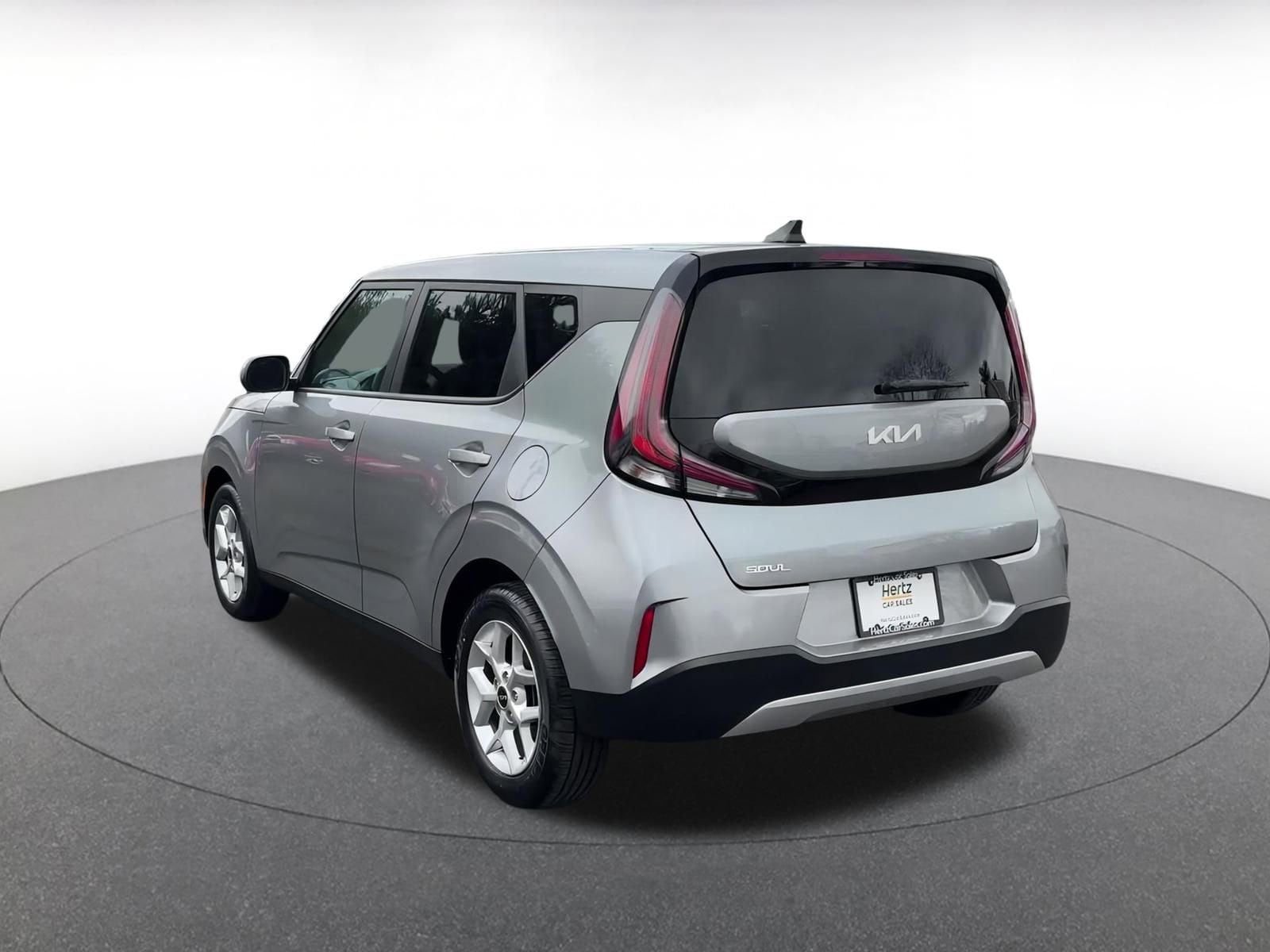 2024 Kia Soul LX 11