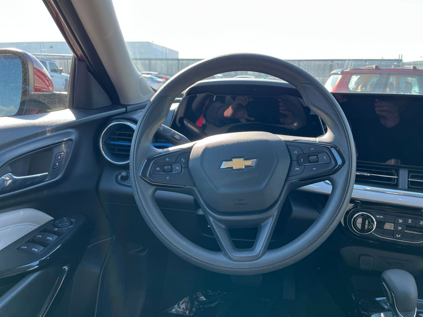 Thumbnail: 2025 Chevrolet Trax - 27