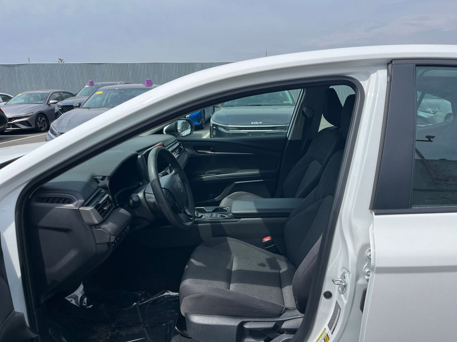 Thumbnail: 2025 Toyota Camry - 25