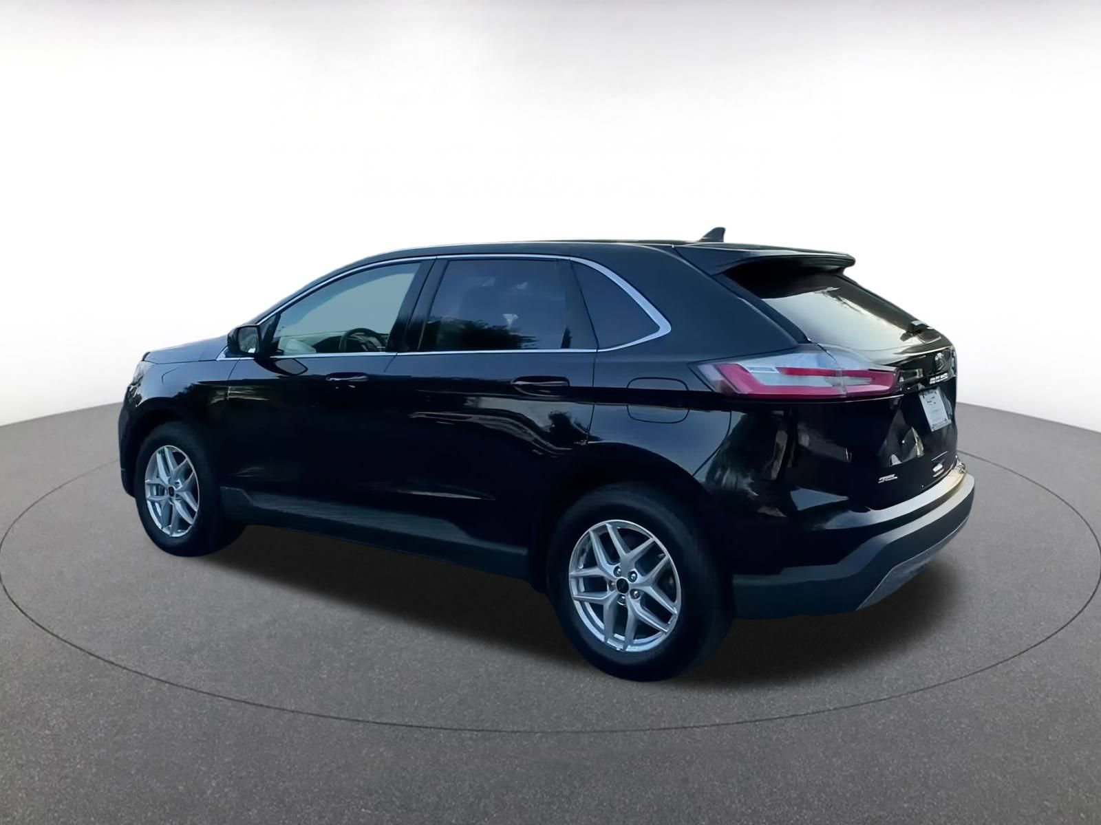 Thumbnail: 2024 Ford Edge - 5
