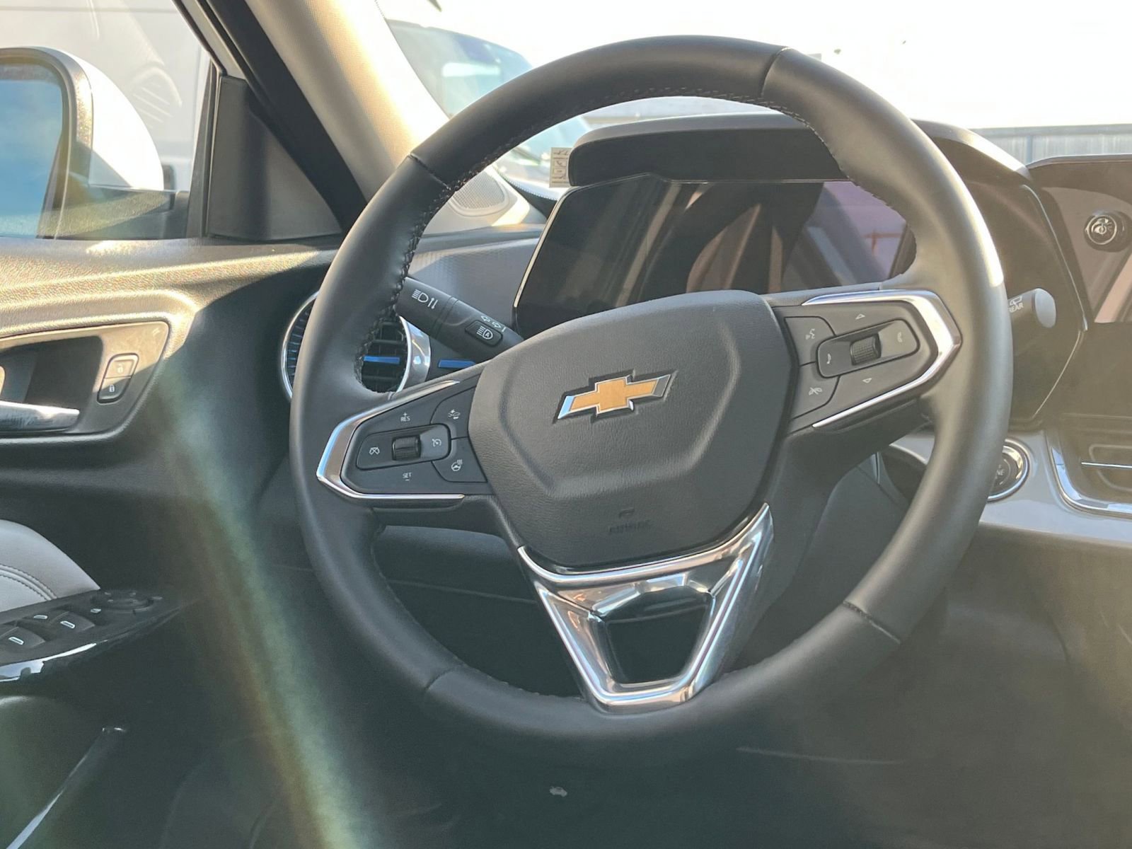 Thumbnail: 2025 Chevrolet Trax - 27