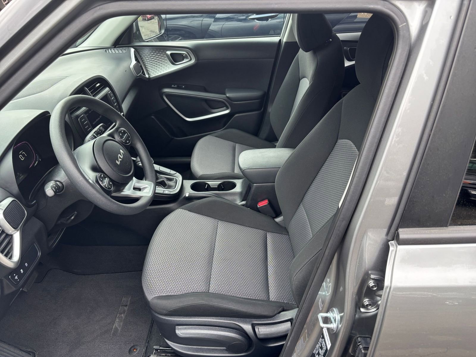 2024 Kia Soul LX 27