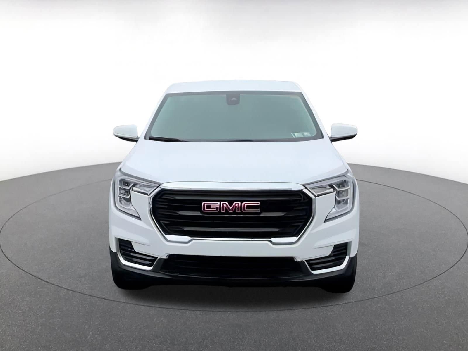 Thumbnail: 2024 GMC Terrain - 3