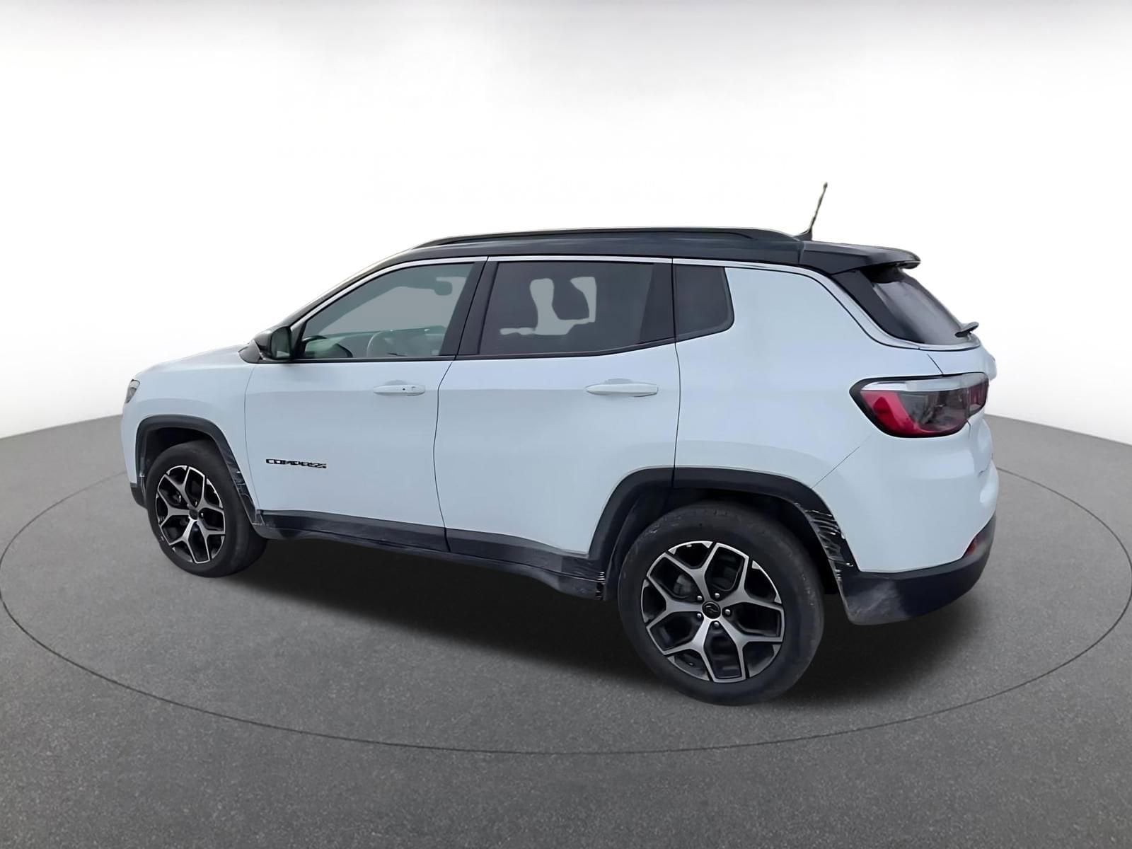 Thumbnail: 2025 Jeep Compass - 9