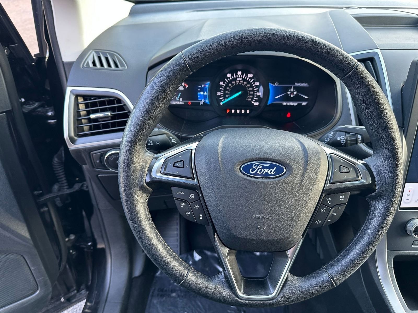 Thumbnail: 2024 Ford Edge - 28
