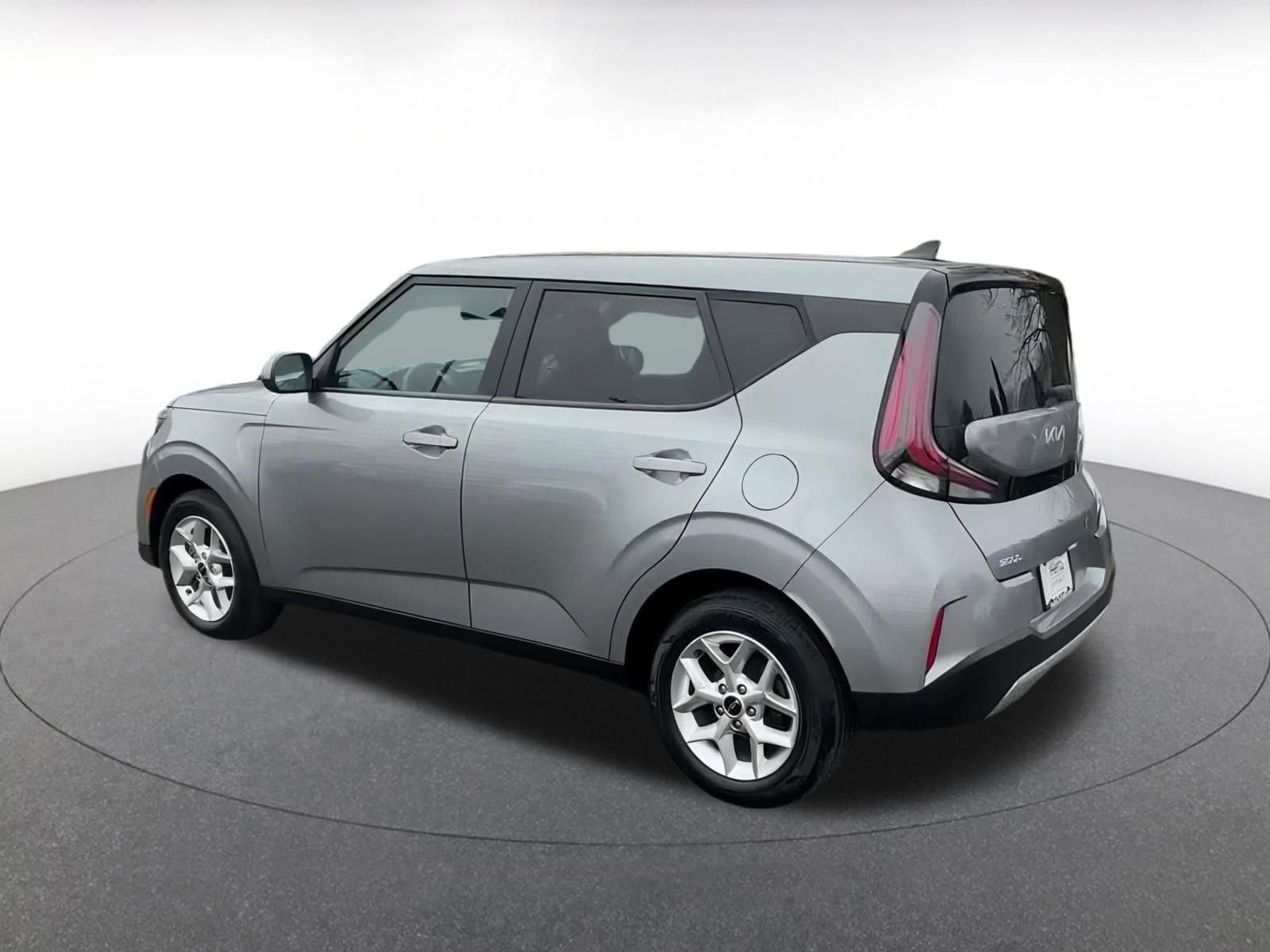 2023 Kia Soul LX 10
