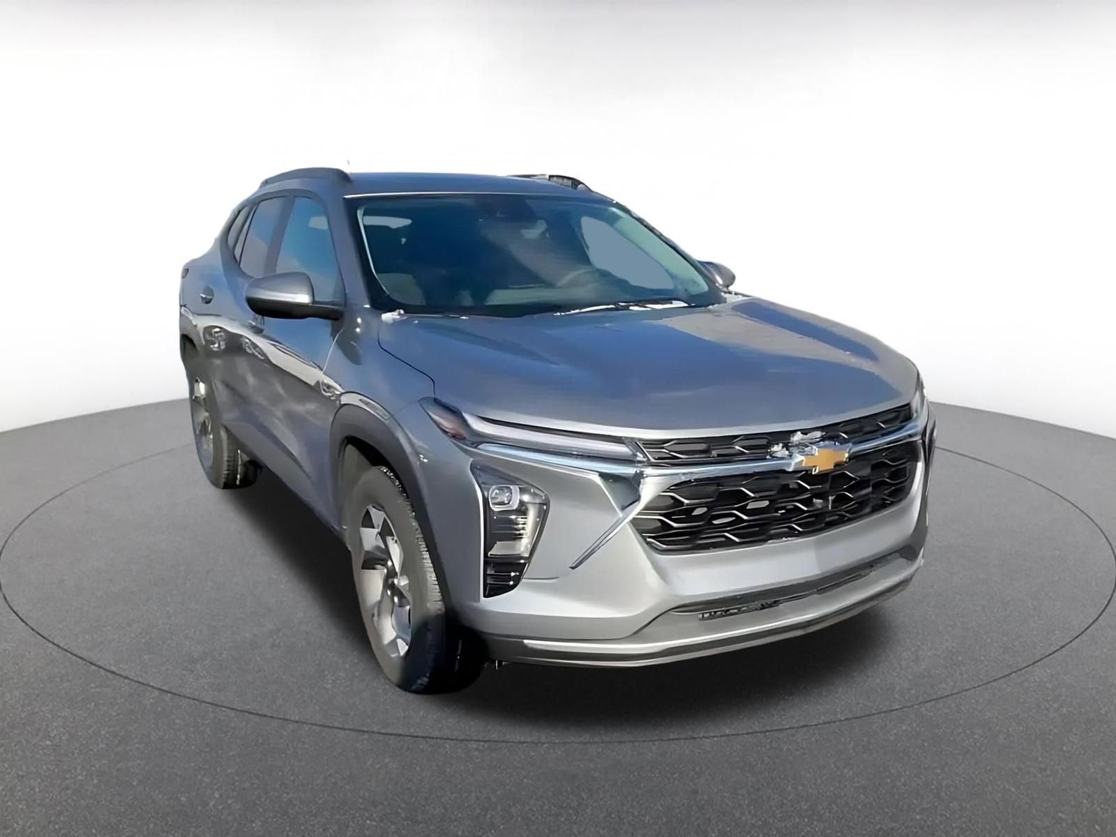 Thumbnail: 2025 Chevrolet Trax - 4